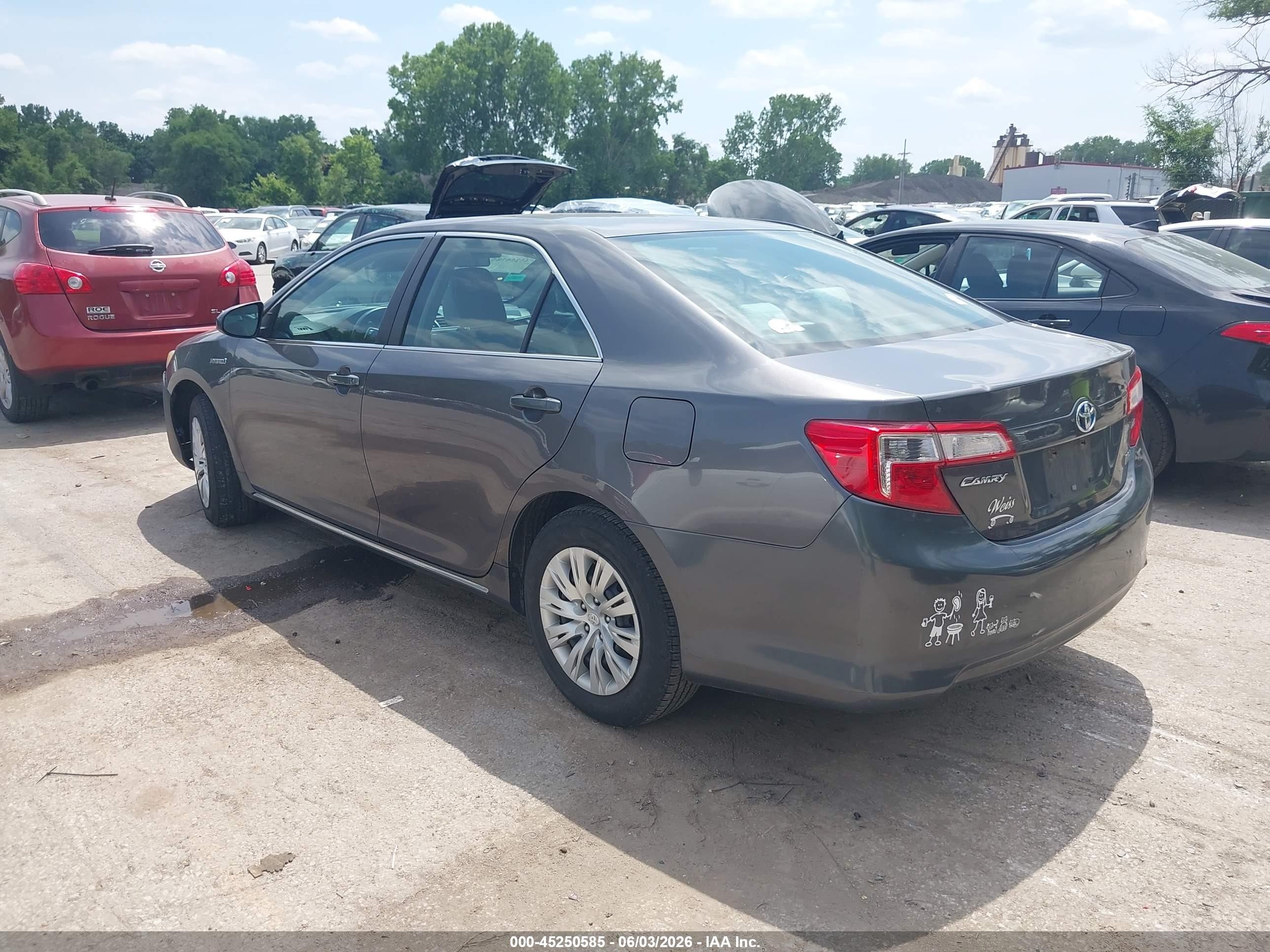 2013 Toyota Camry Hybrid Le Gray vin: 4T1BD1FK0DU091230