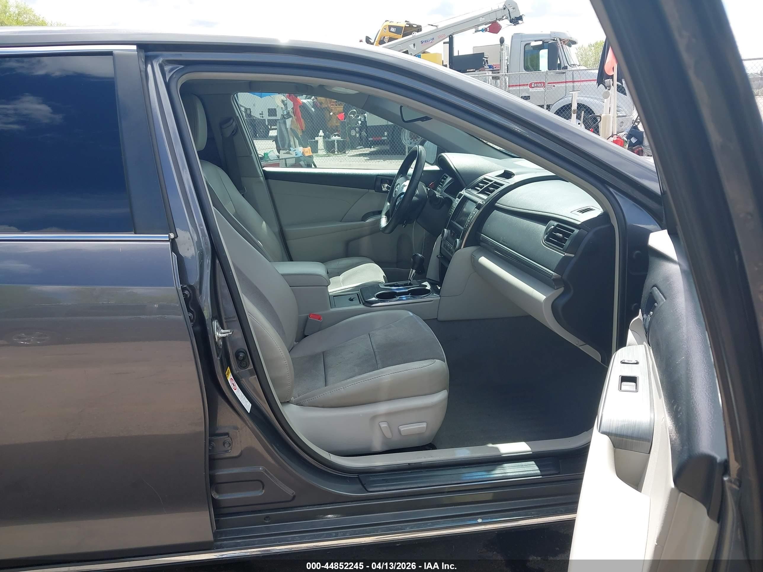 2014 Toyota Camry Hybrid Xle Gray vin: 4T1BD1FK0EU104527