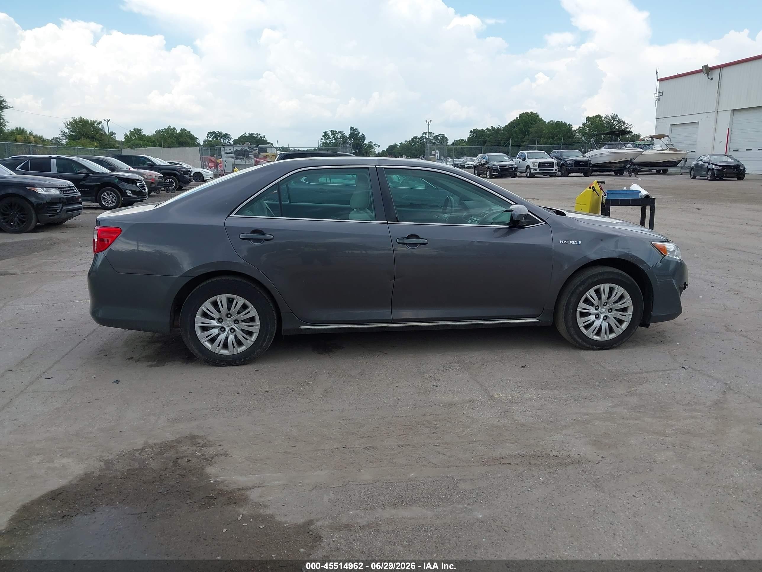 2014 Toyota Camry Hybrid Le Gray vin: 4T1BD1FK0EU104852