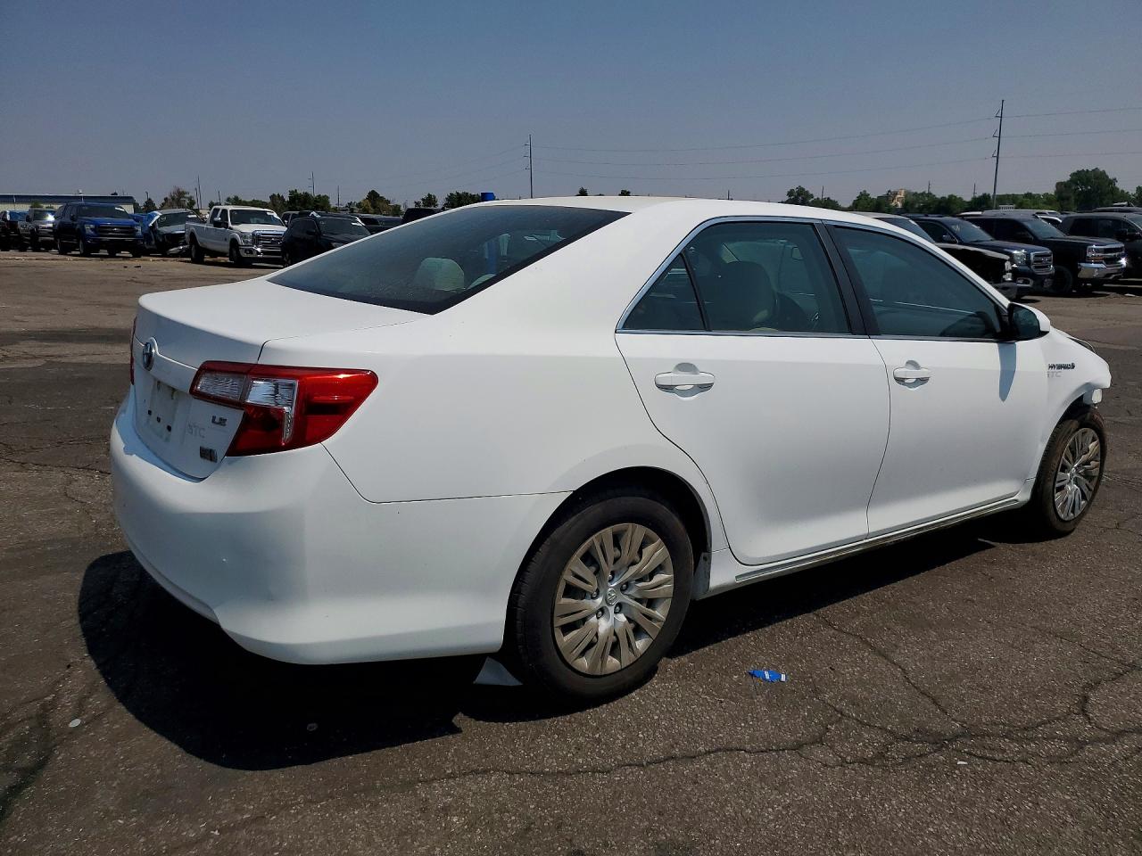 2014 Toyota Camry Hybrid Le Белый vin: 4T1BD1FK0EU108707