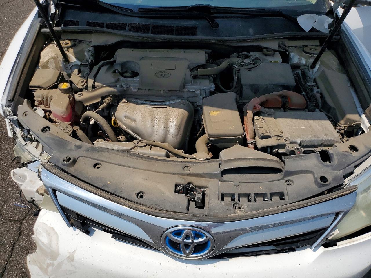 2014 Toyota Camry Hybrid Le Белый vin: 4T1BD1FK0EU108707