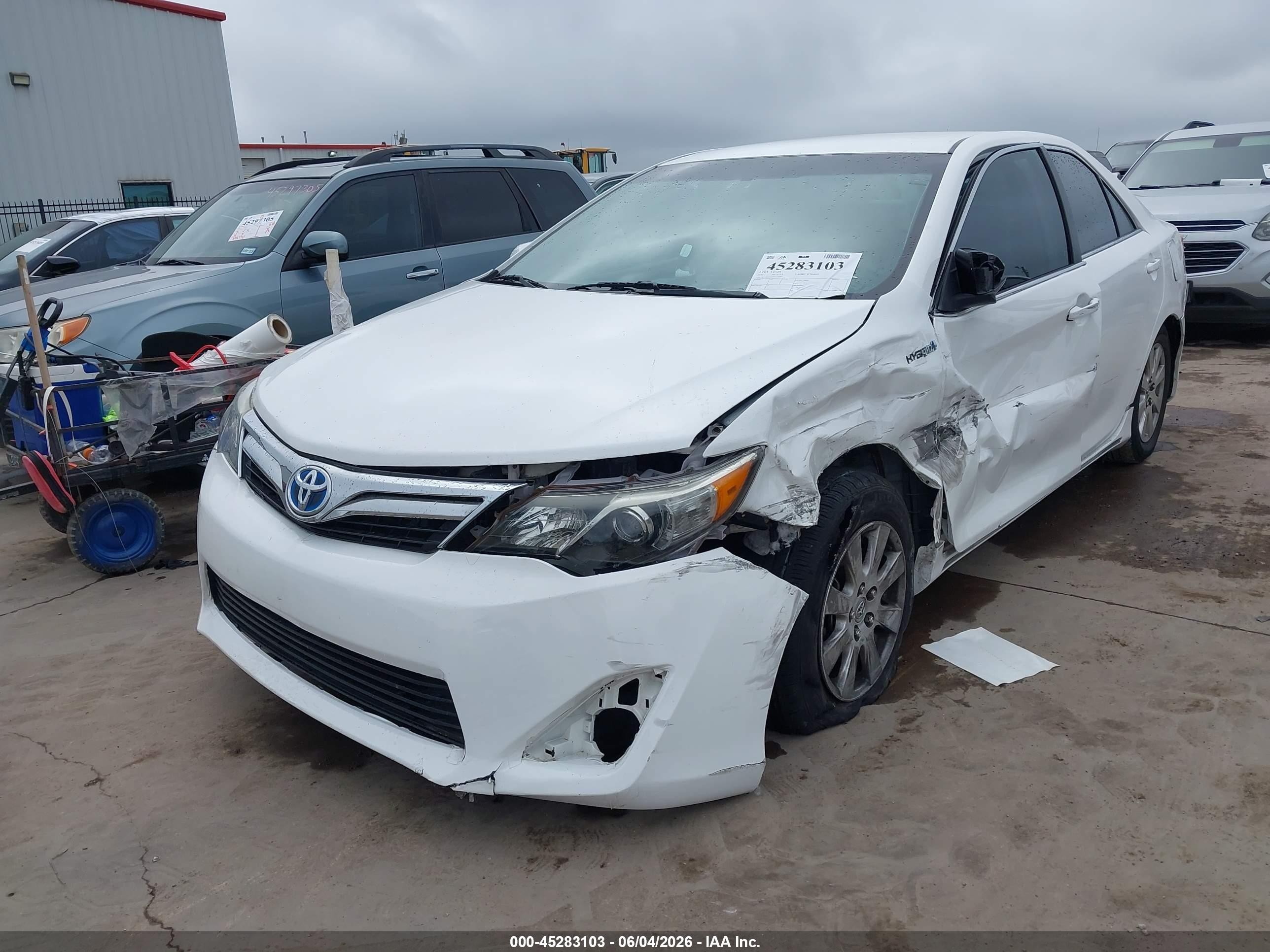 2014 Toyota Camry Hybrid Le White vin: 4T1BD1FK0EU110991