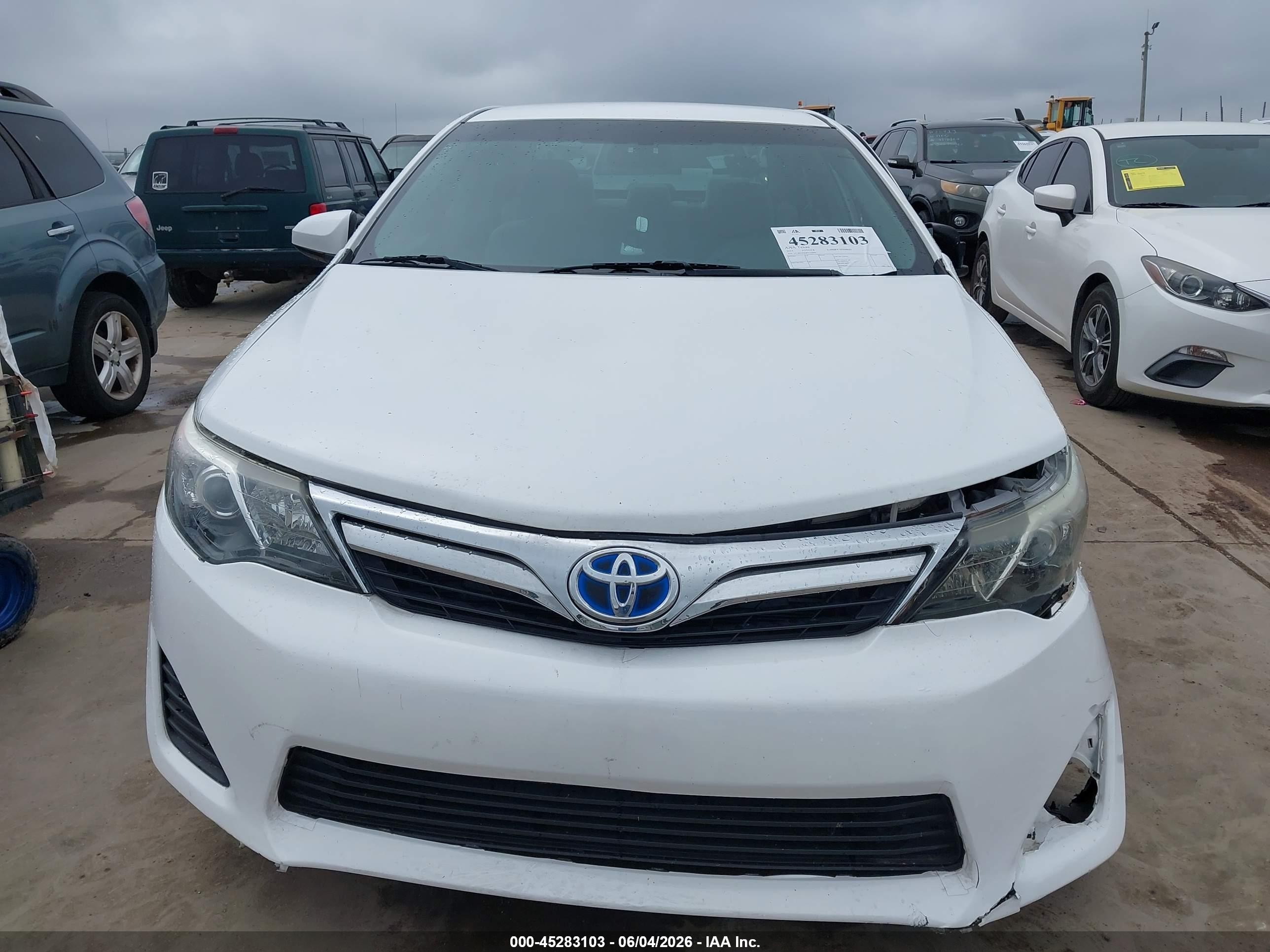 2014 Toyota Camry Hybrid Le White vin: 4T1BD1FK0EU110991