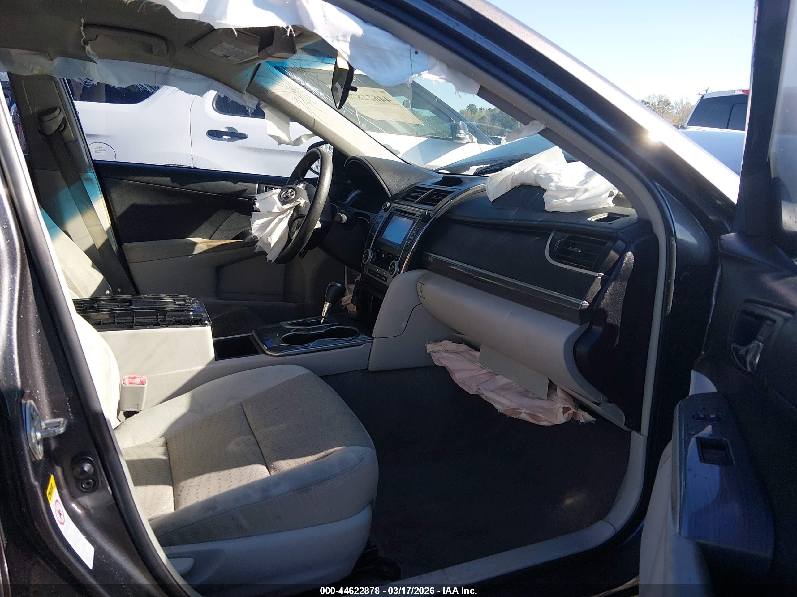 2014 Toyota Camry Hybrid Le Серый vin: 4T1BD1FK0EU122333
