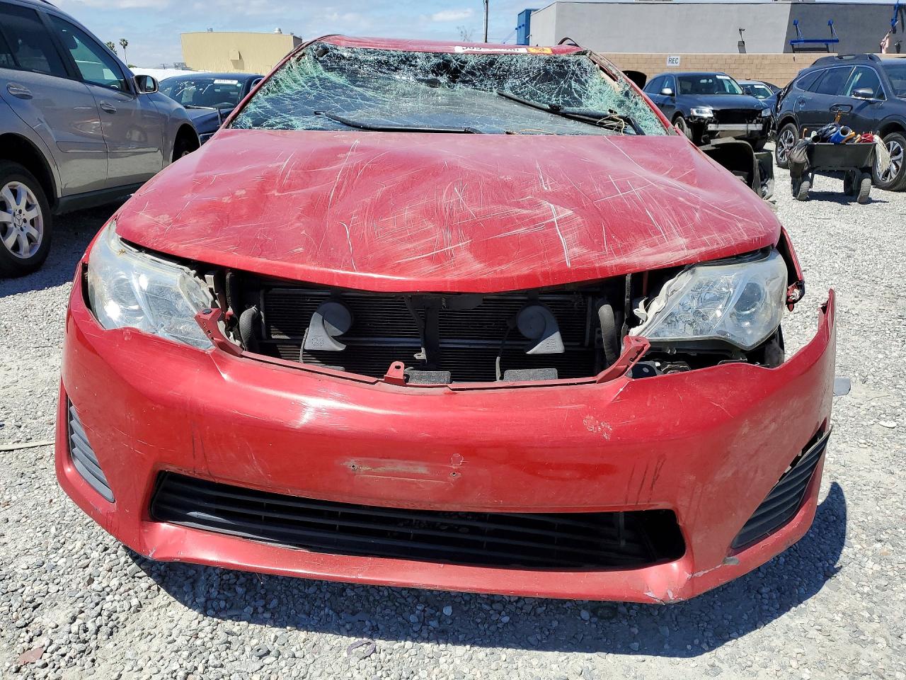 2014 Toyota Camry Hybrid Le Red vin: 4T1BD1FK0EU123451