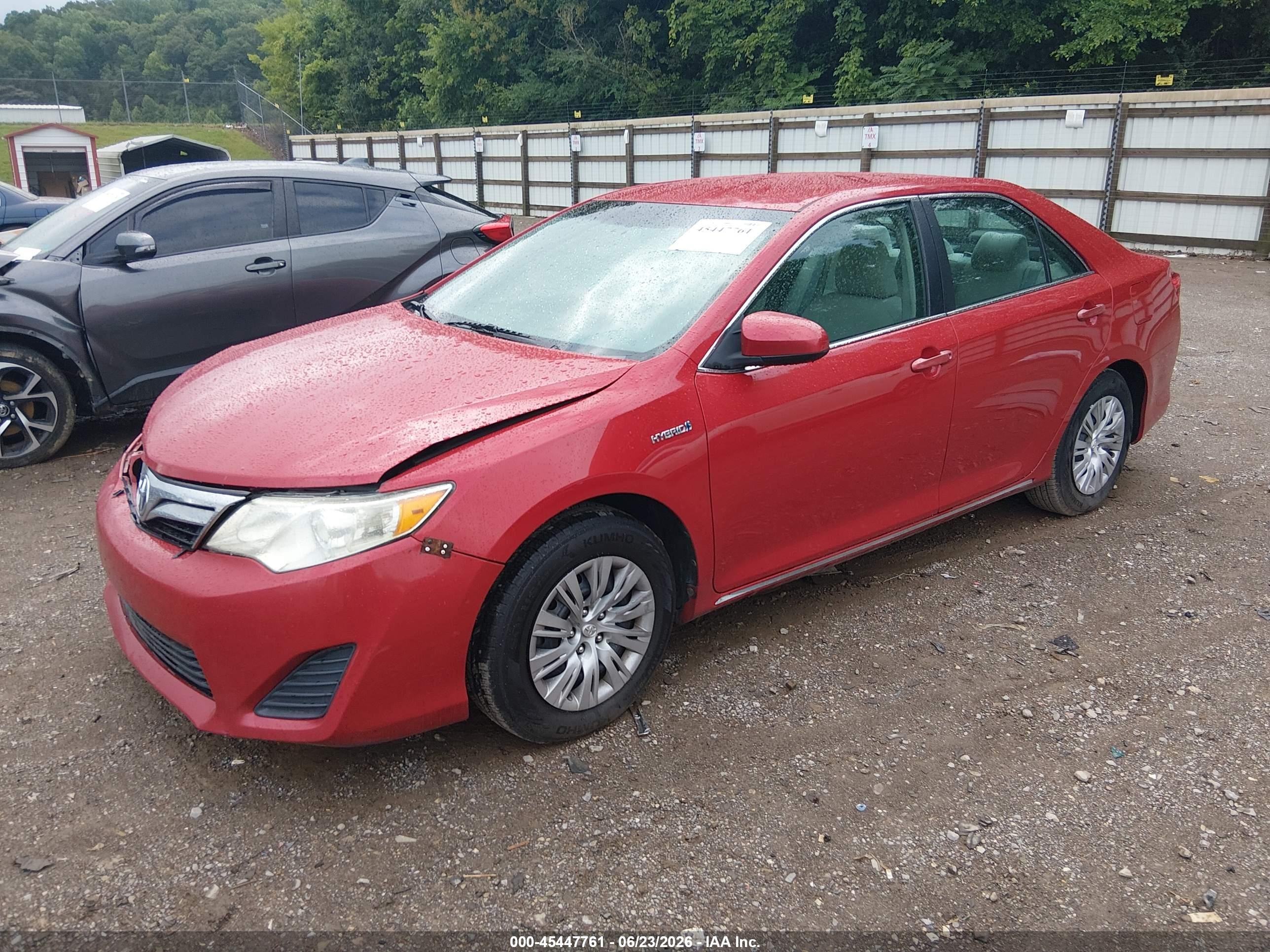 2014 Toyota Camry Hybrid Le Red vin: 4T1BD1FK0EU127130