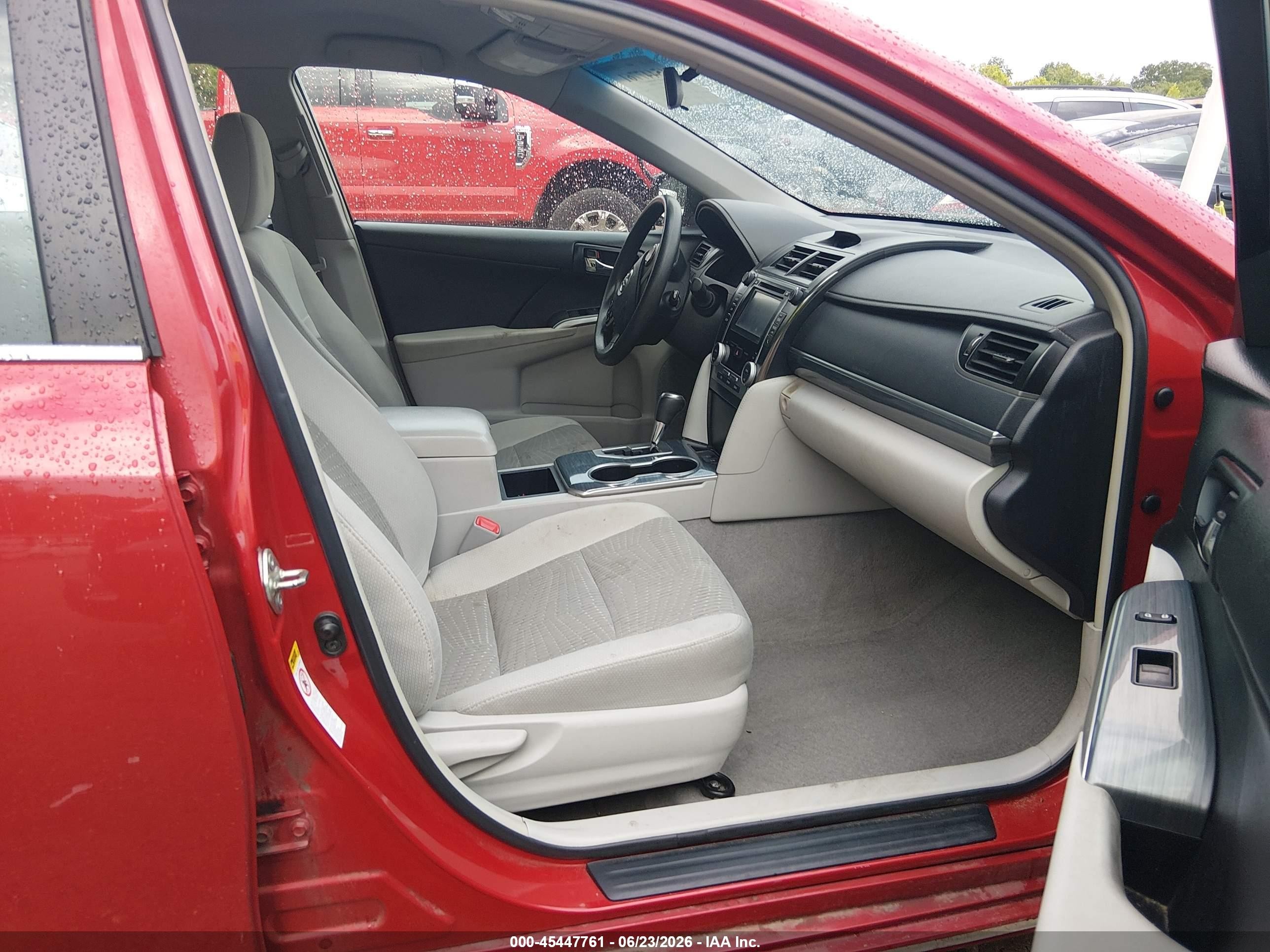 2014 Toyota Camry Hybrid Le Red vin: 4T1BD1FK0EU127130