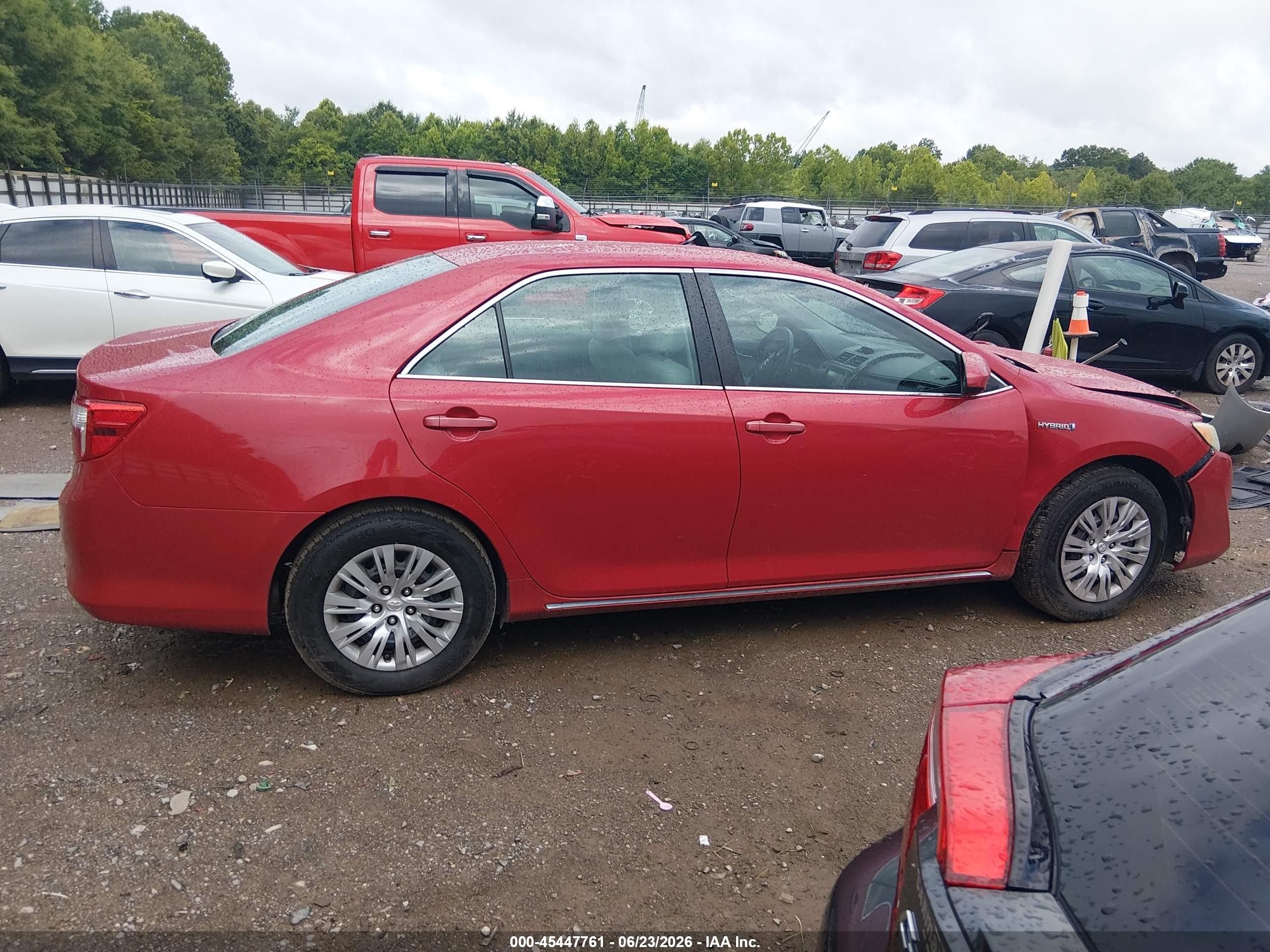 2014 Toyota Camry Hybrid Le Red vin: 4T1BD1FK0EU127130