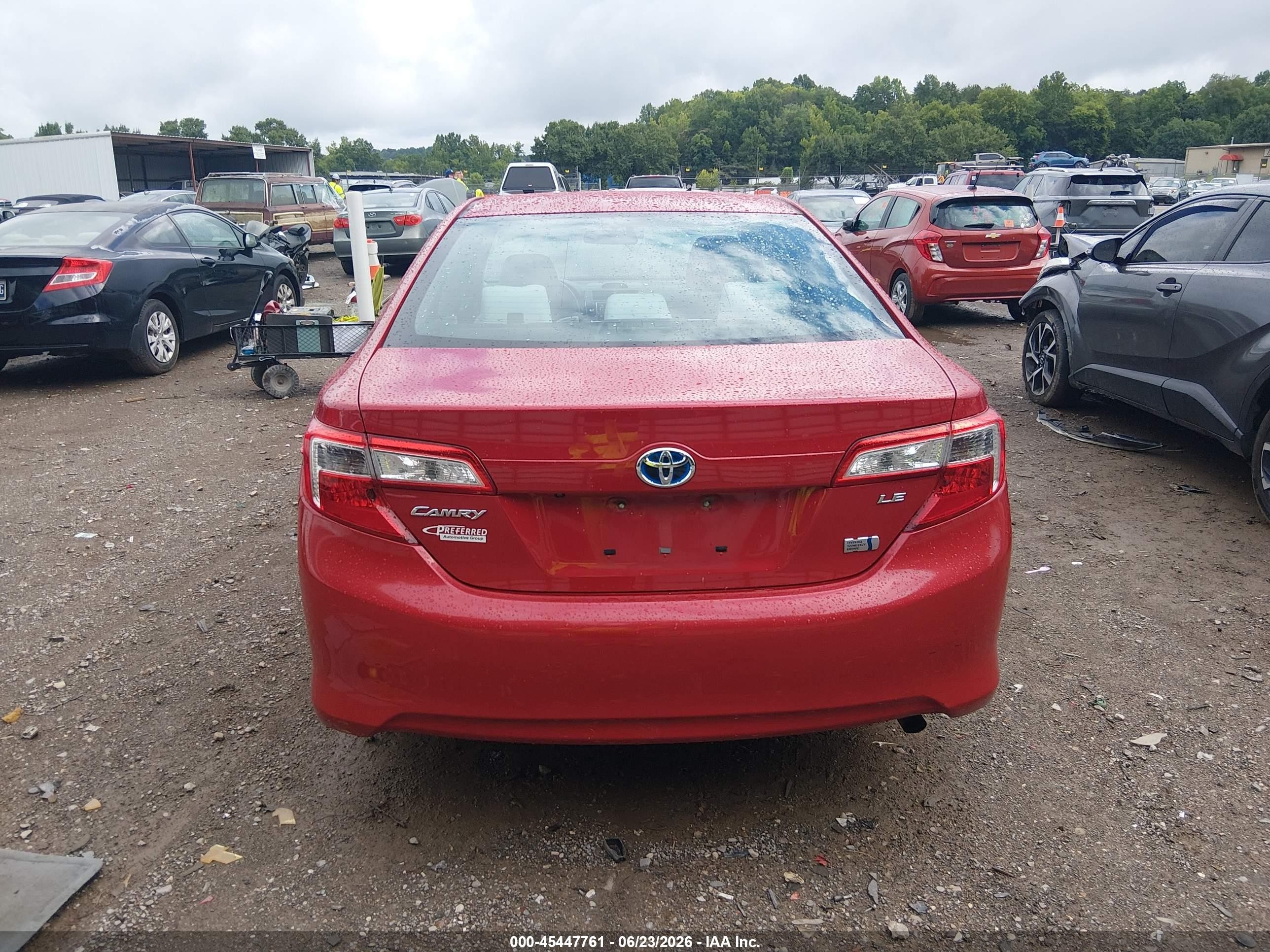 2014 Toyota Camry Hybrid Le Red vin: 4T1BD1FK0EU127130