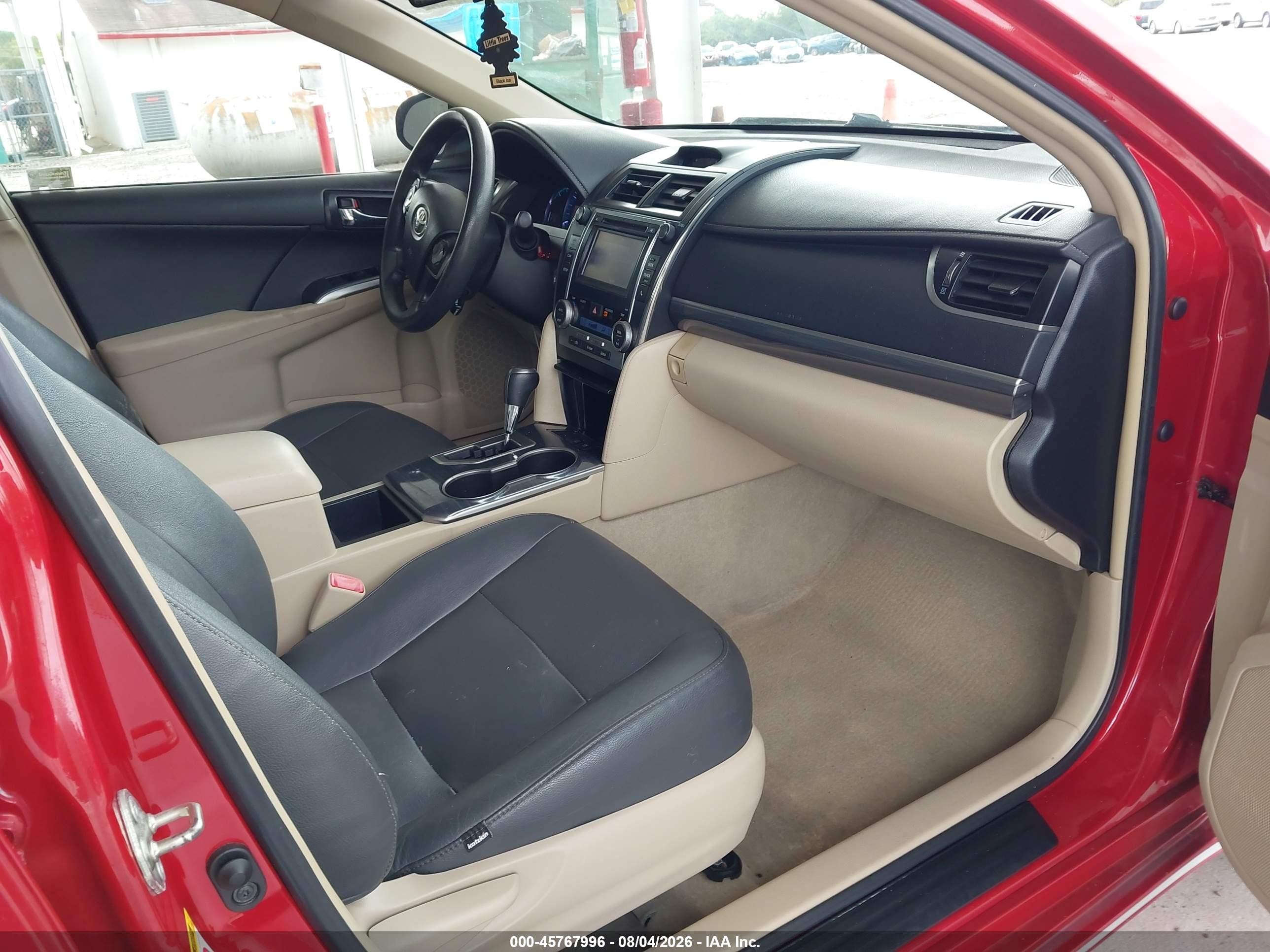 2014 Toyota Camry Hybrid Le Red vin: 4T1BD1FK0EU132831