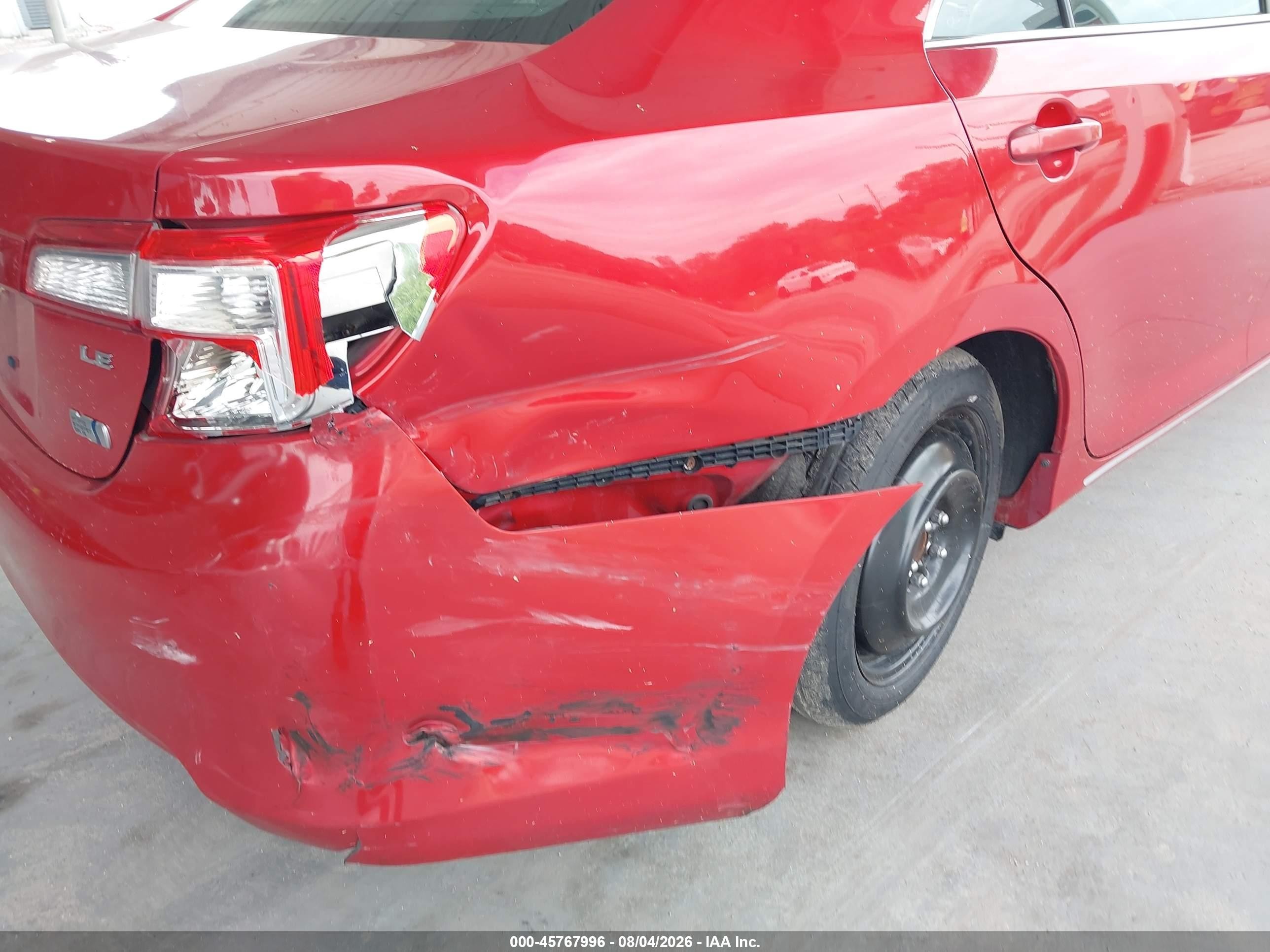 2014 Toyota Camry Hybrid Le Red vin: 4T1BD1FK0EU132831