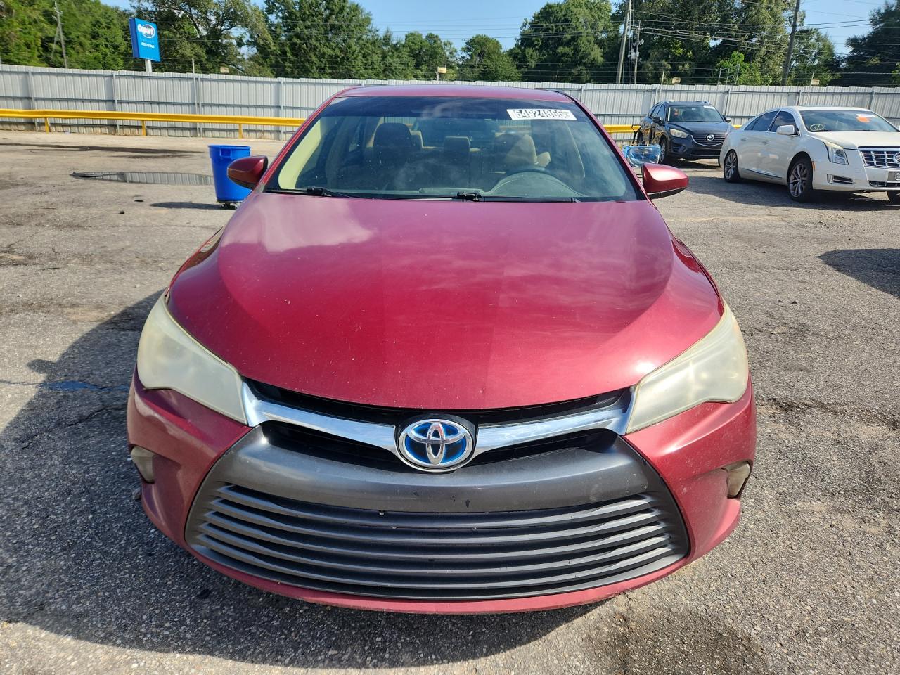 2015 Toyota Camry Hybrid Le Red vin: 4T1BD1FK0FU148741 Damage: Left Head Lamp, Faded, Repair Required