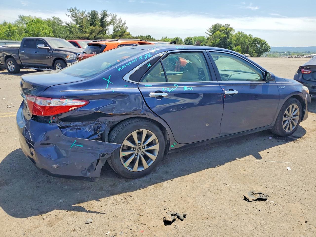 2015 Toyota Camry Hybrid Xle Blue vin: 4T1BD1FK0FU150294