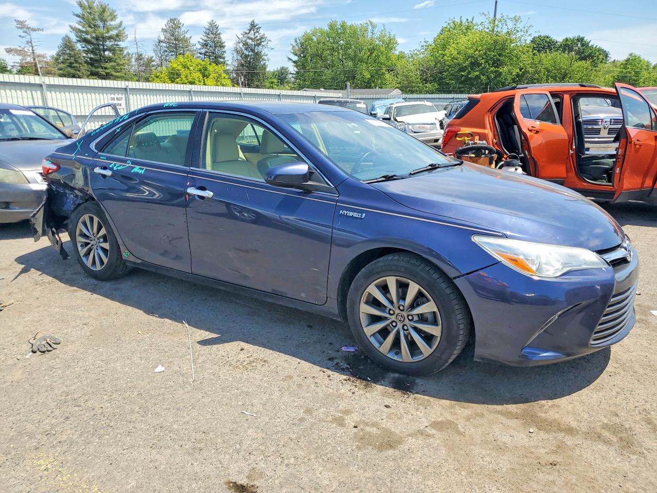 2015 Toyota Camry Hybrid Xle Blue vin: 4T1BD1FK0FU150294
