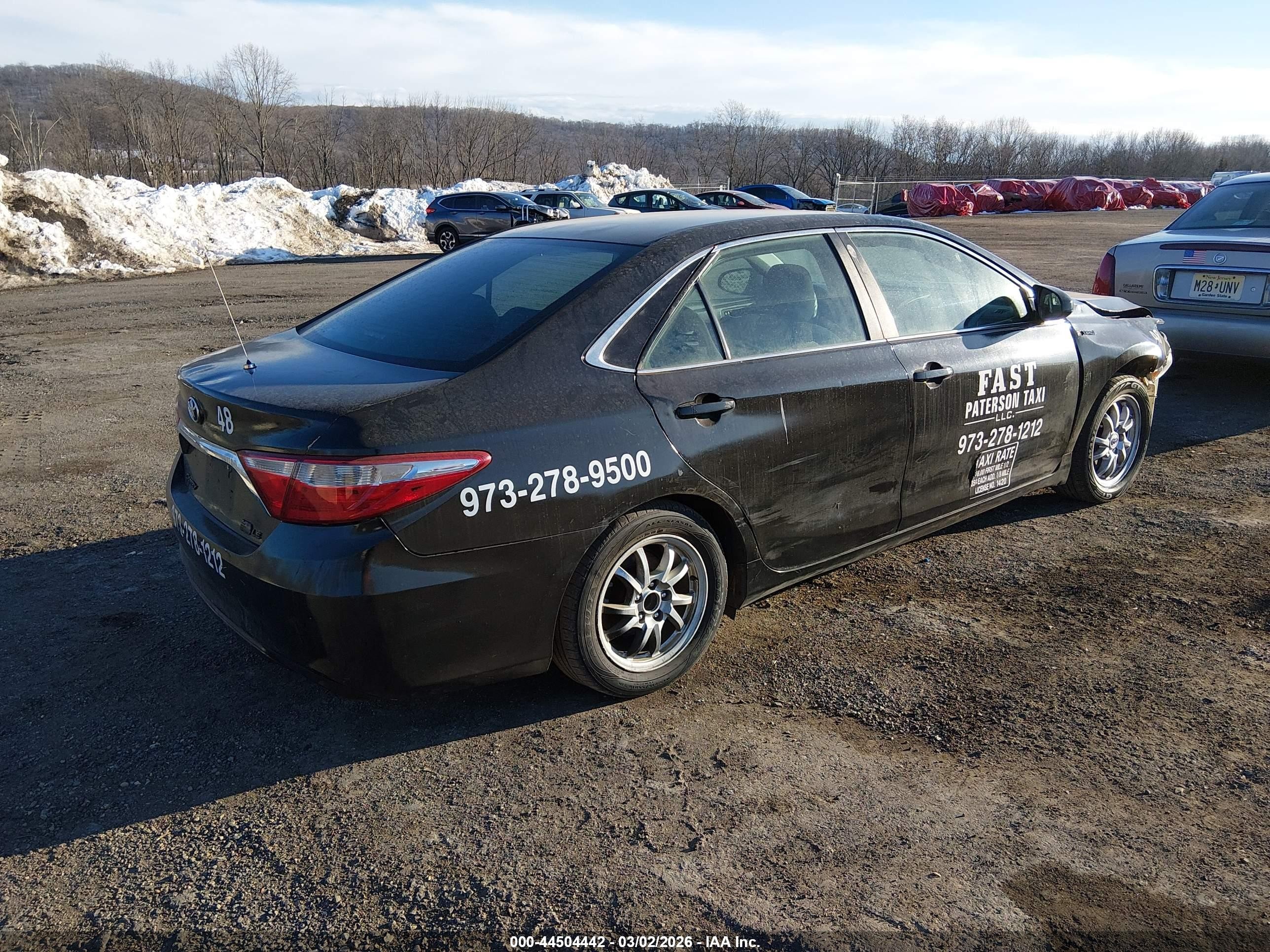 2015 Toyota Camry Hybrid Le Black vin: 4T1BD1FK0FU152918