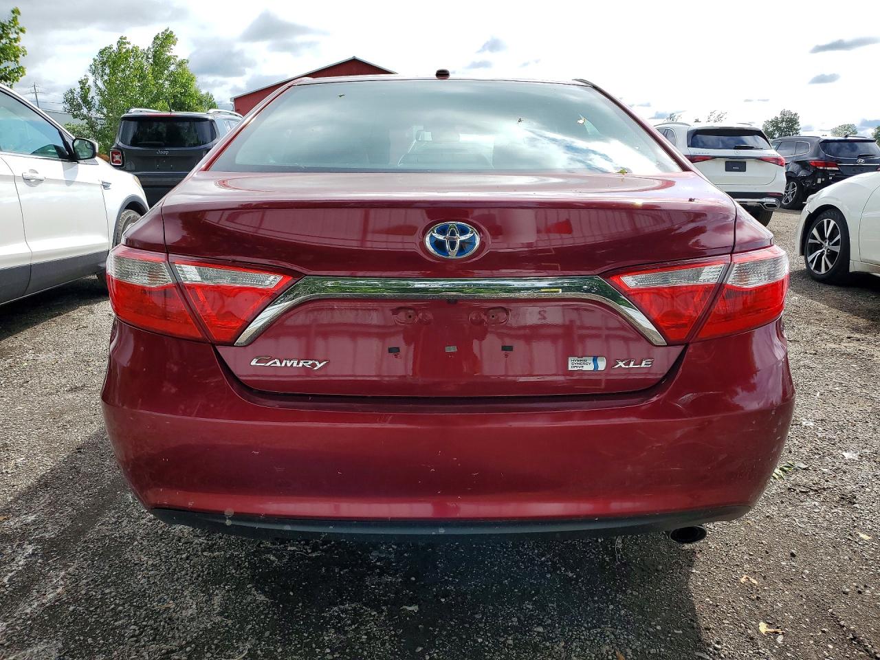 2015 Toyota Camry Hybrid Le Red vin: 4T1BD1FK0FU155978