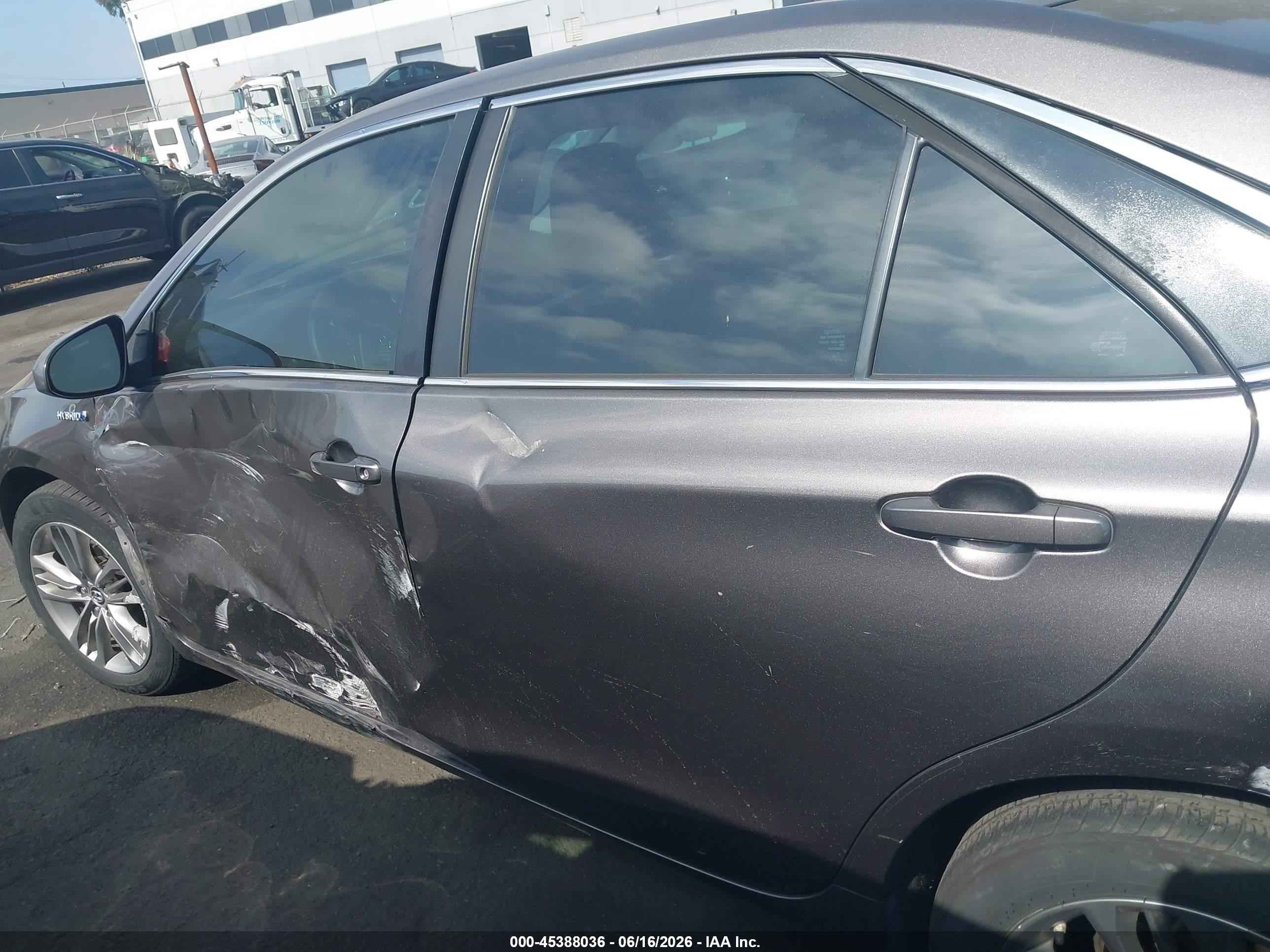 2015 Toyota Camry Hybrid Se Gray vin: 4T1BD1FK0FU164969