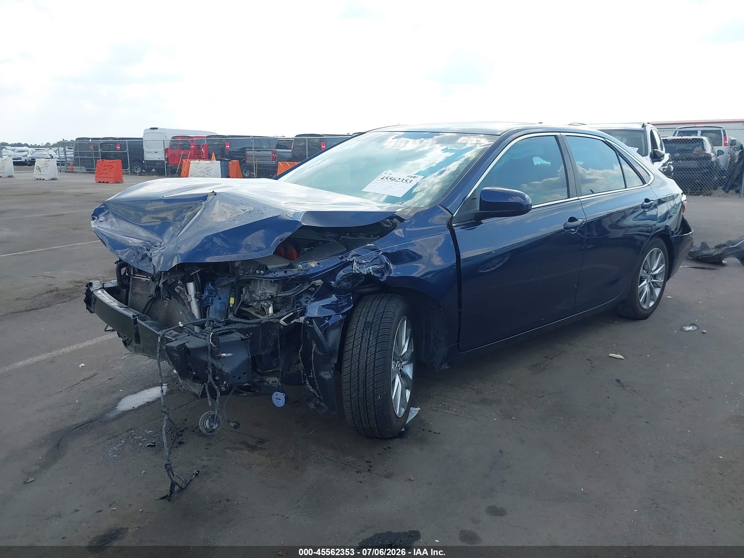 2015 Toyota Camry Hybrid Xle Dark Blue vin: 4T1BD1FK0FU176183