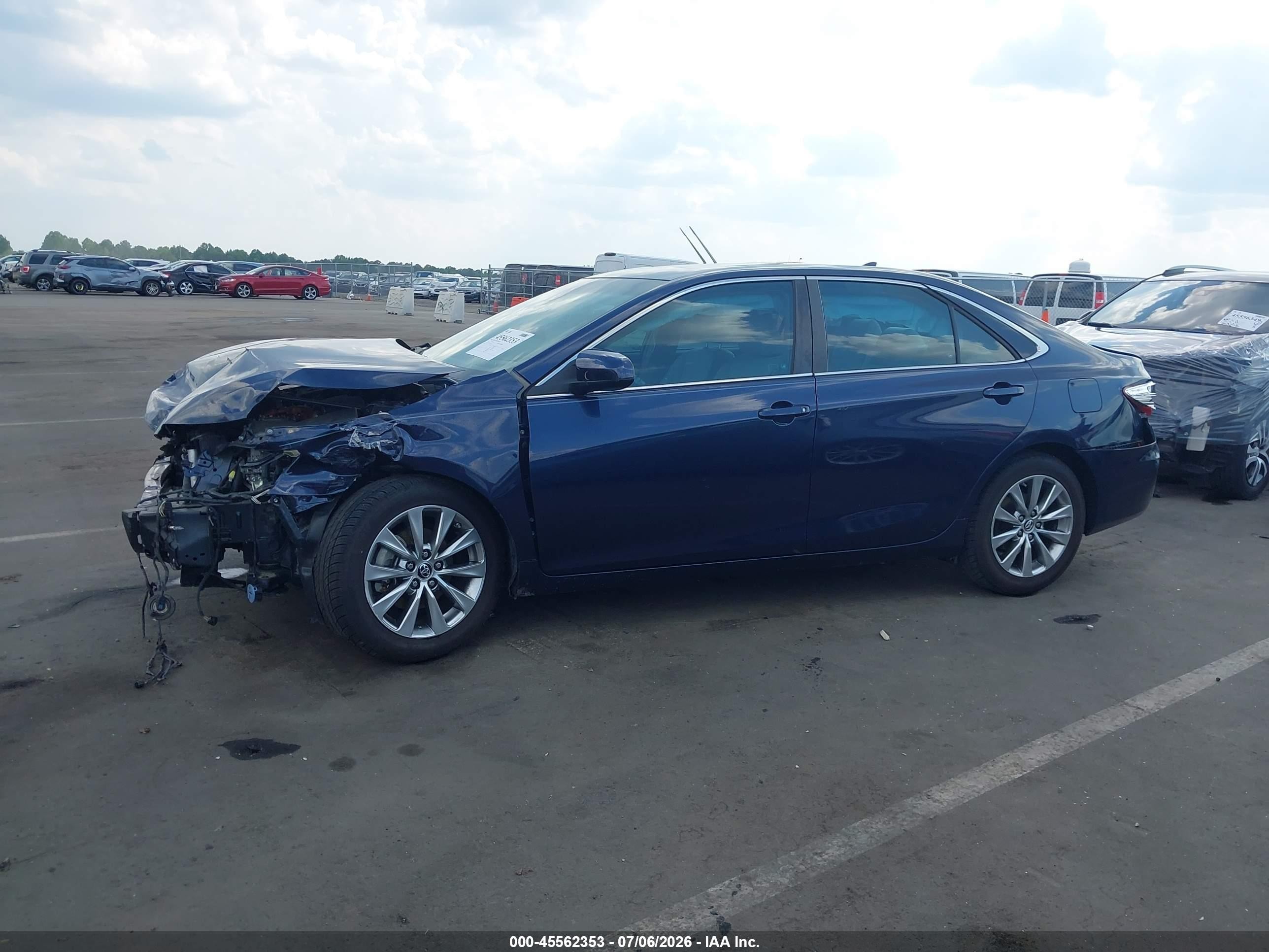 2015 Toyota Camry Hybrid Xle Dark Blue vin: 4T1BD1FK0FU176183