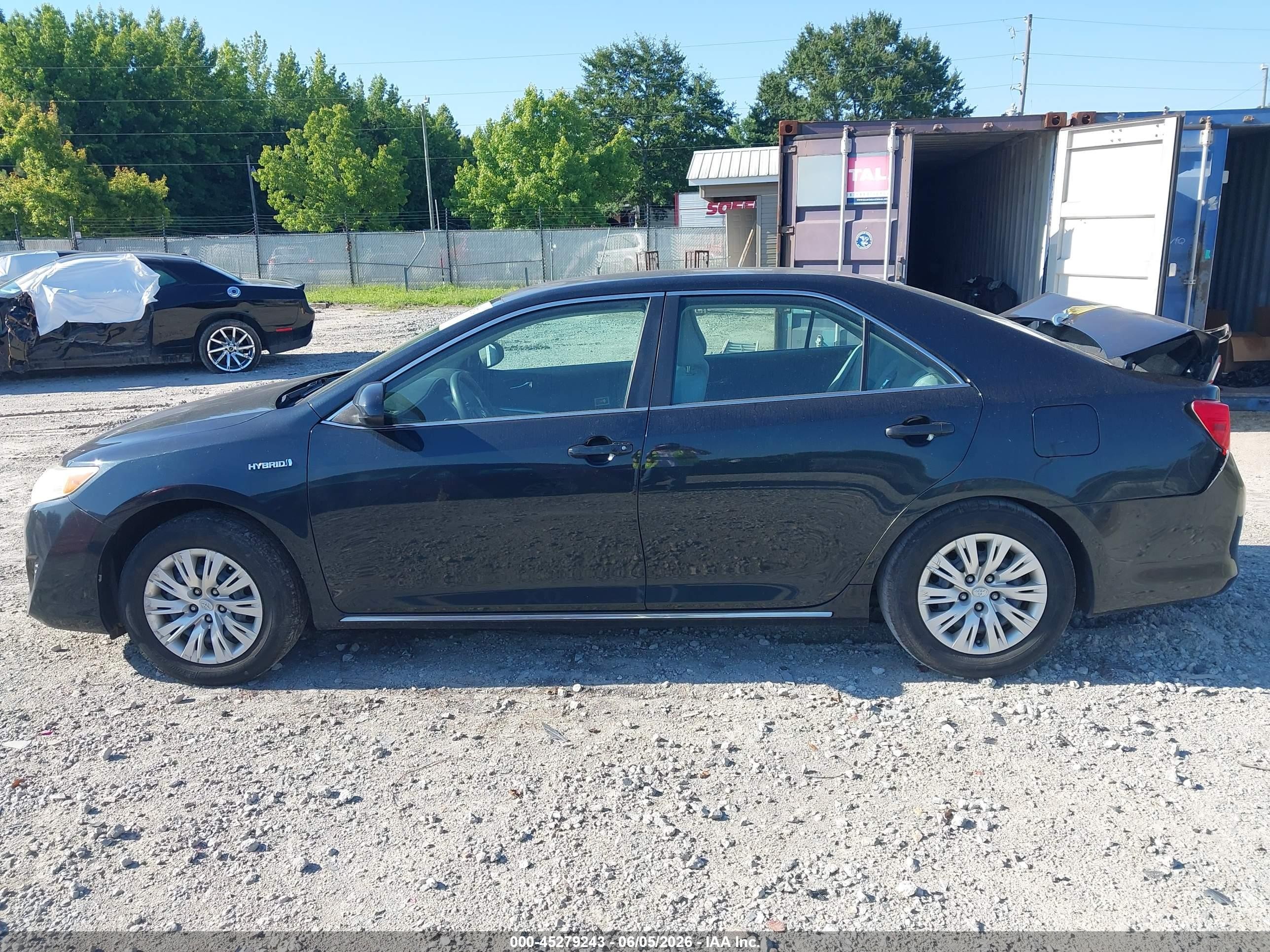 2013 Toyota Camry Hybrid Le Черный vin: 4T1BD1FK1DU083413