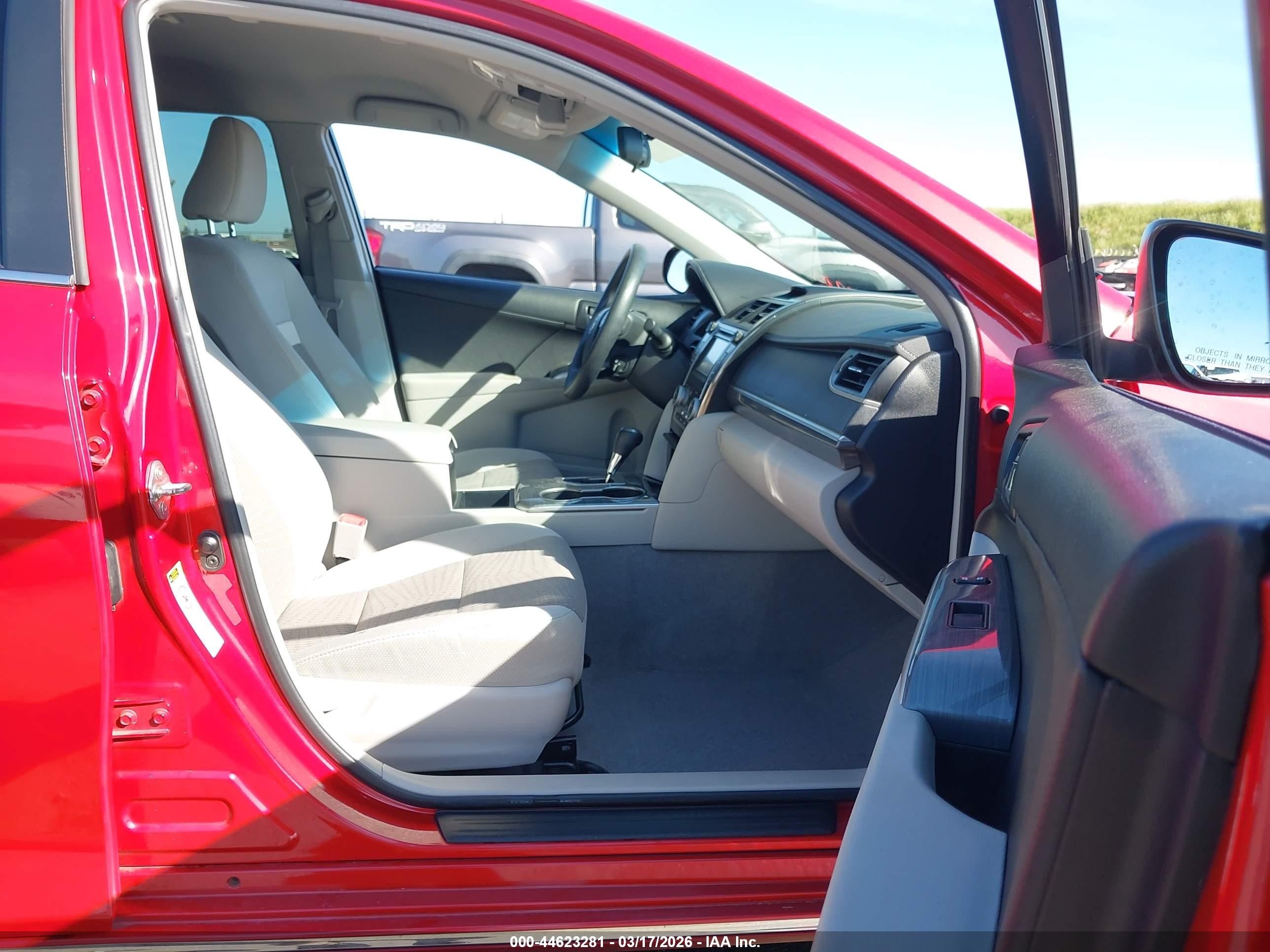 2013 Toyota Camry Hybrid Le Red vin: 4T1BD1FK1DU087168