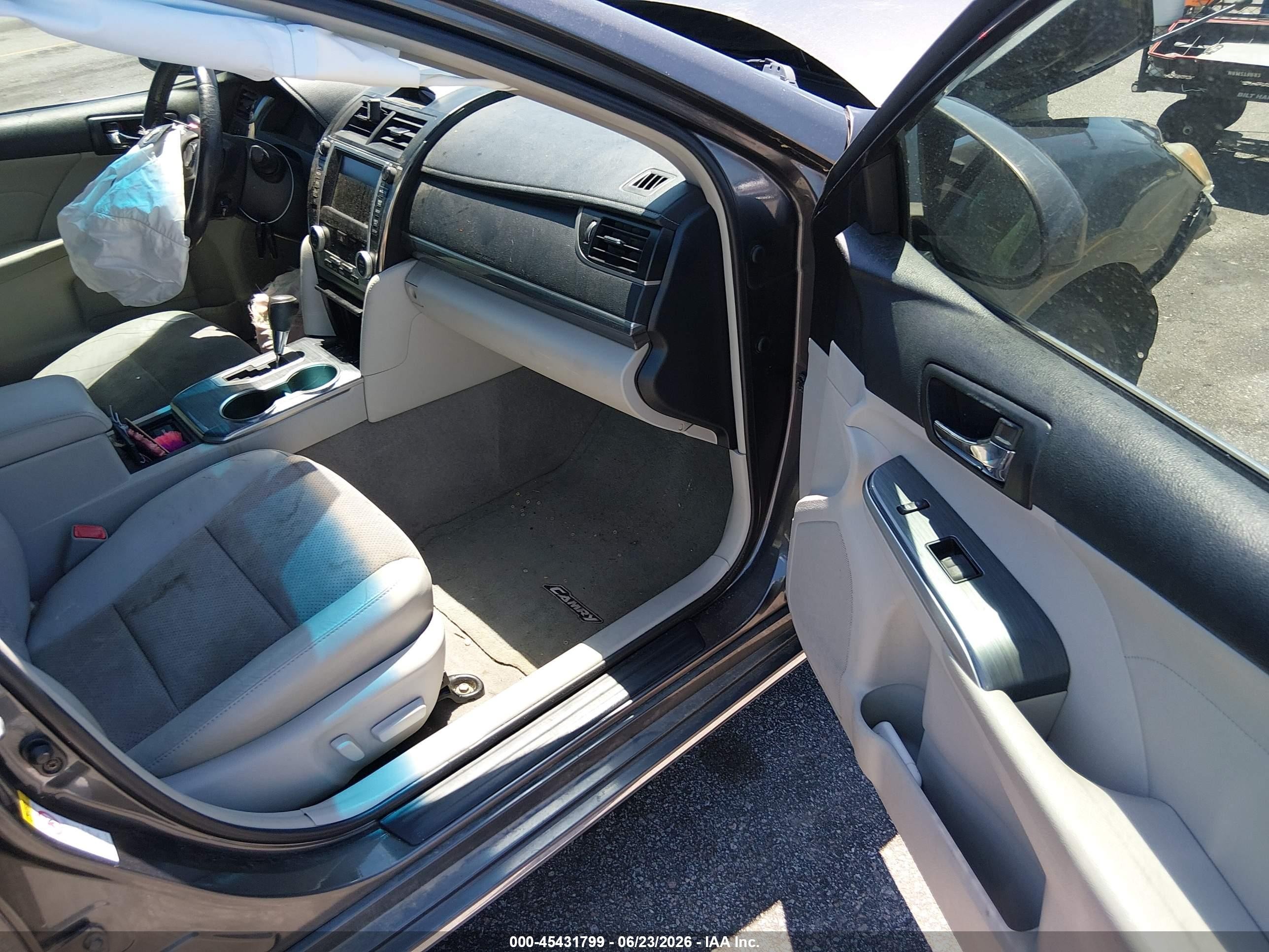 2013 Toyota Camry Hybrid Xle Серый vin: 4T1BD1FK1DU087641