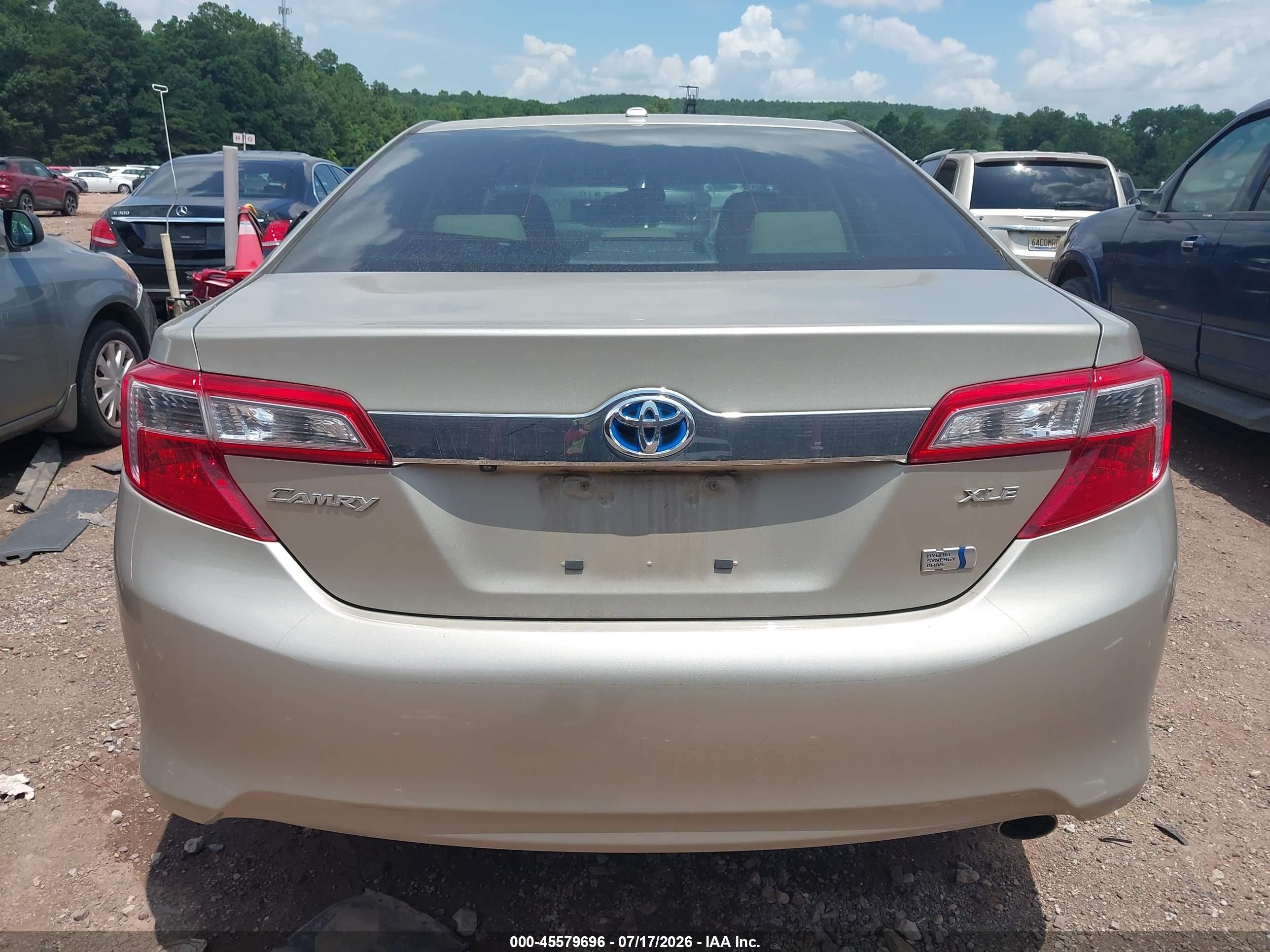 2013 Toyota Camry Hybrid Xle Silver vin: 4T1BD1FK1DU090572