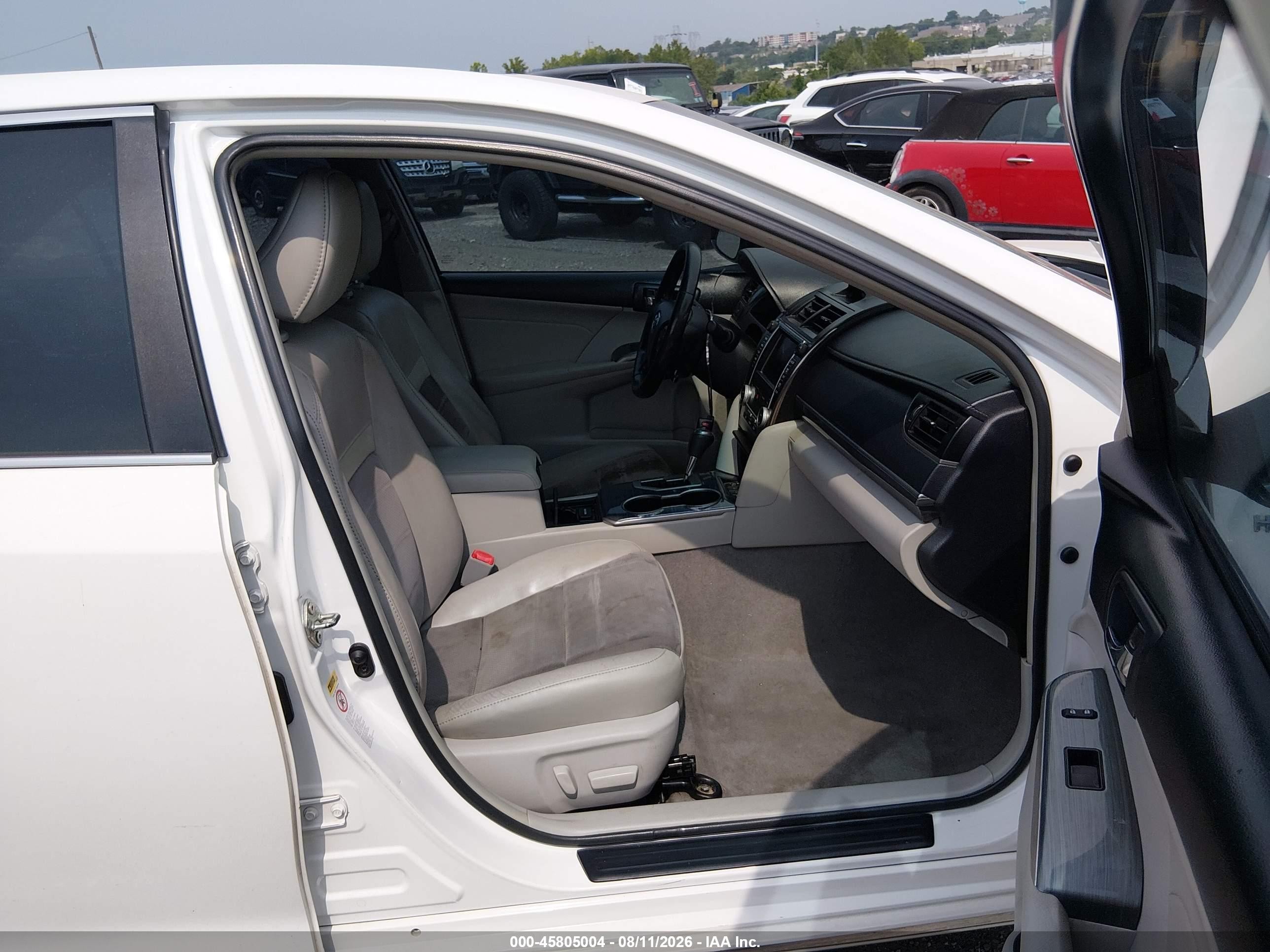 2014 Toyota Camry Hybrid Xle White vin: 4T1BD1FK1EU105735
