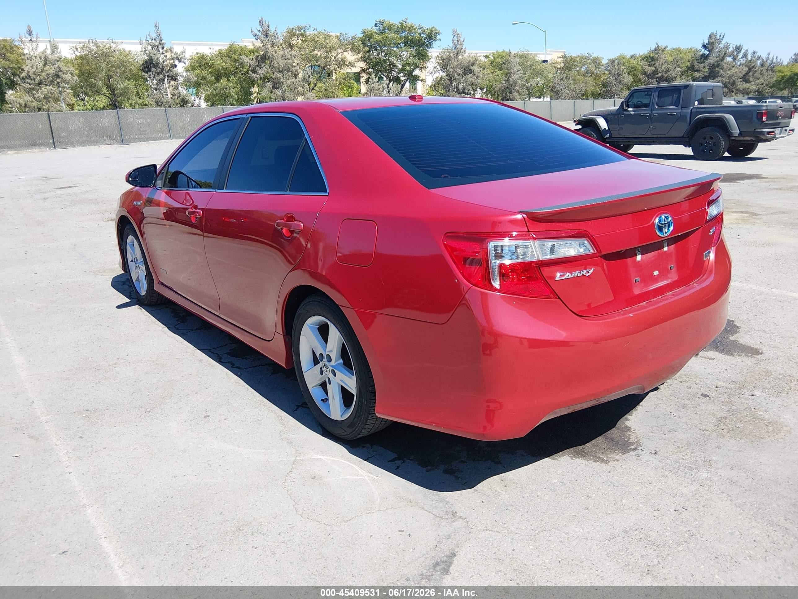 2014 Toyota Camry Hybrid Se Limited Edition Red vin: 4T1BD1FK1EU125497
