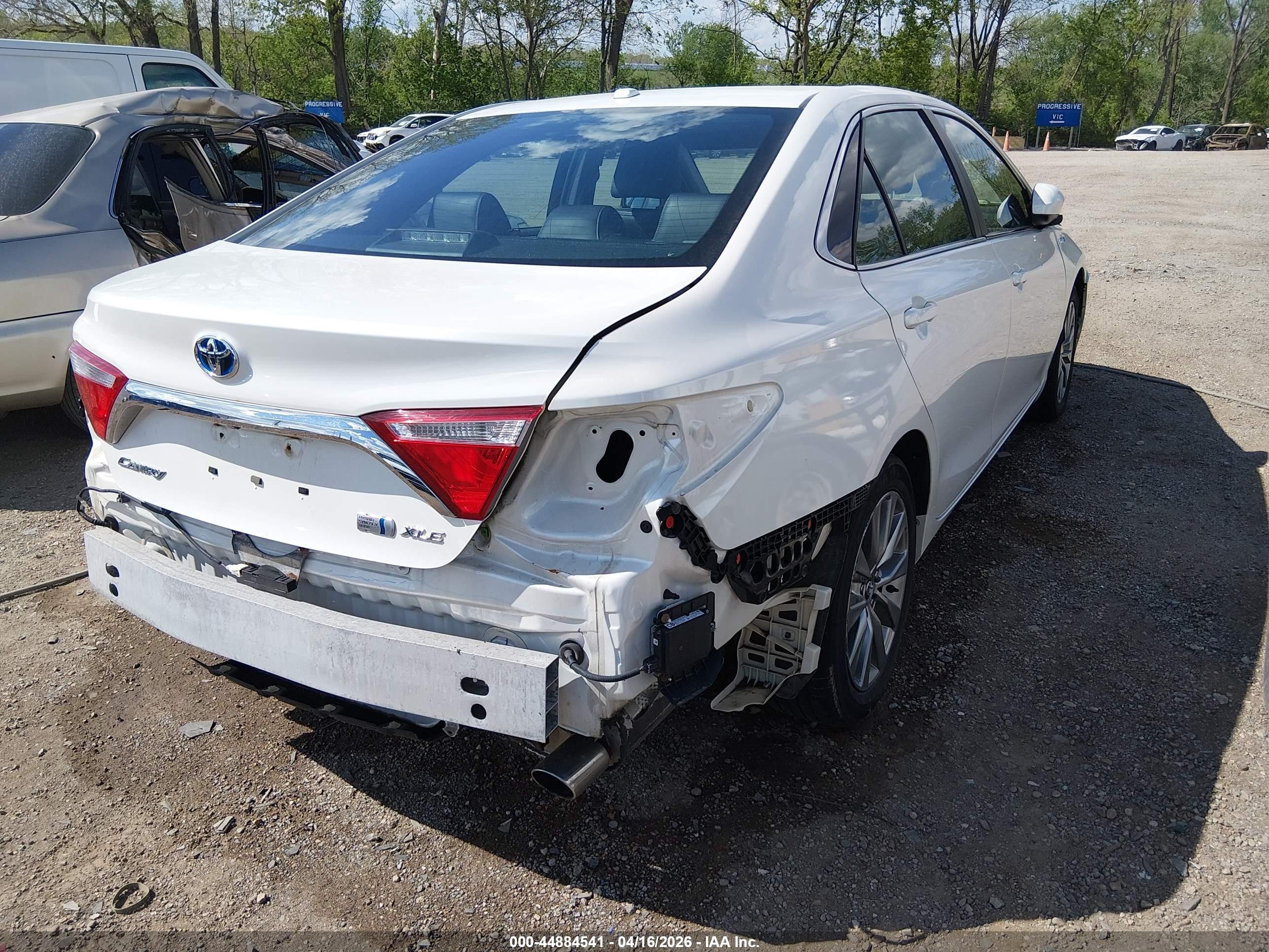2015 Toyota Camry Hybrid Xle White vin: 4T1BD1FK1FU147596