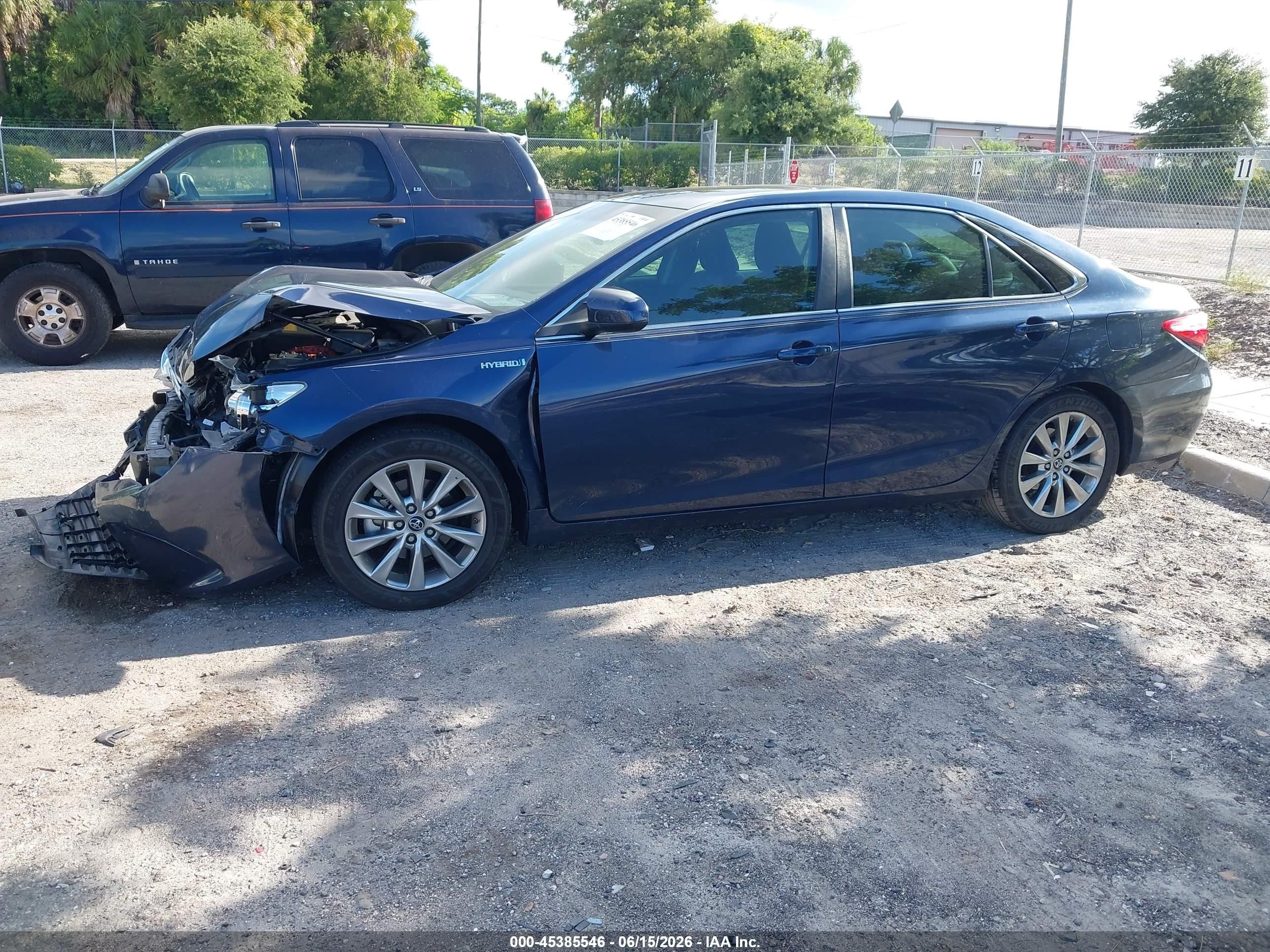 2015 Toyota Camry Hybrid Xle Dark Blue vin: 4T1BD1FK1FU149090