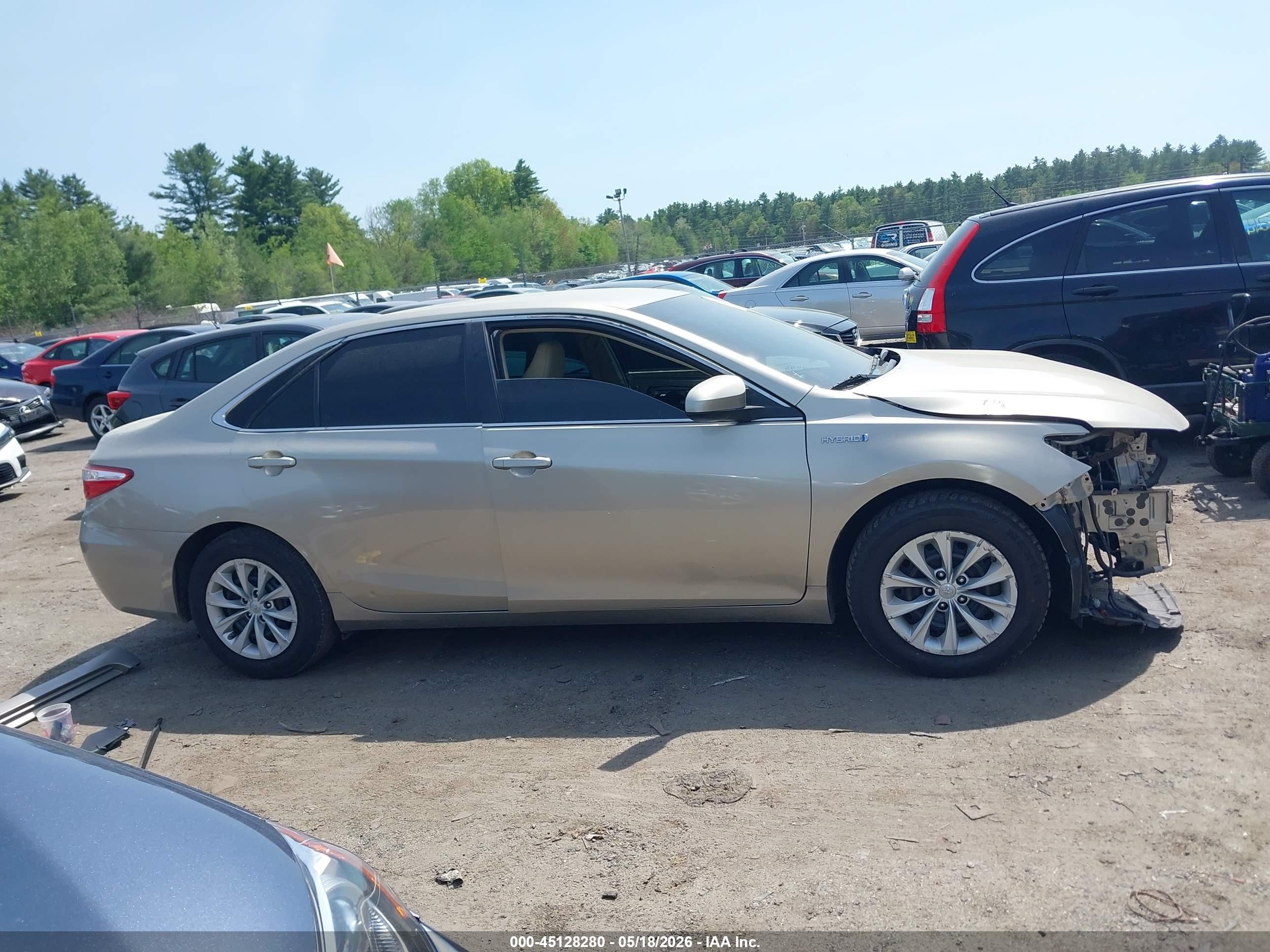 2015 Toyota Camry Hybrid Le Champagne vin: 4T1BD1FK1FU155939