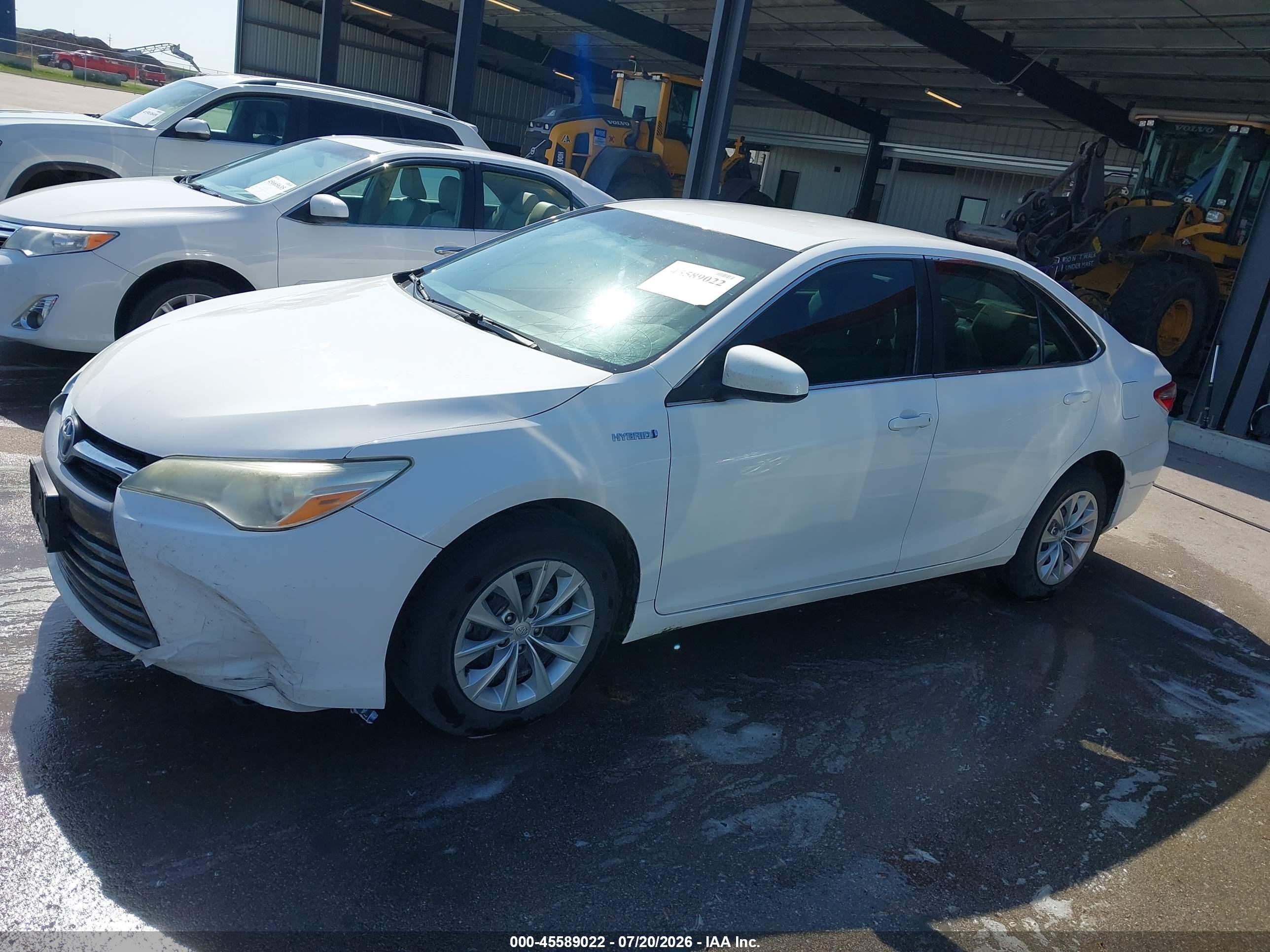 2015 Toyota Camry Hybrid Le White vin: 4T1BD1FK1FU168075