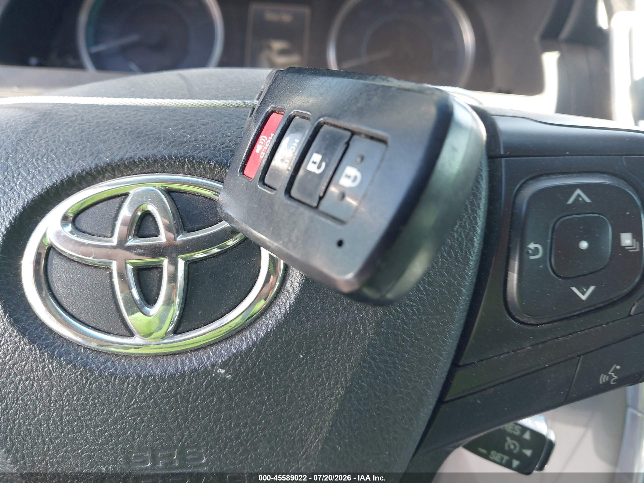 2015 Toyota Camry Hybrid Le White vin: 4T1BD1FK1FU168075