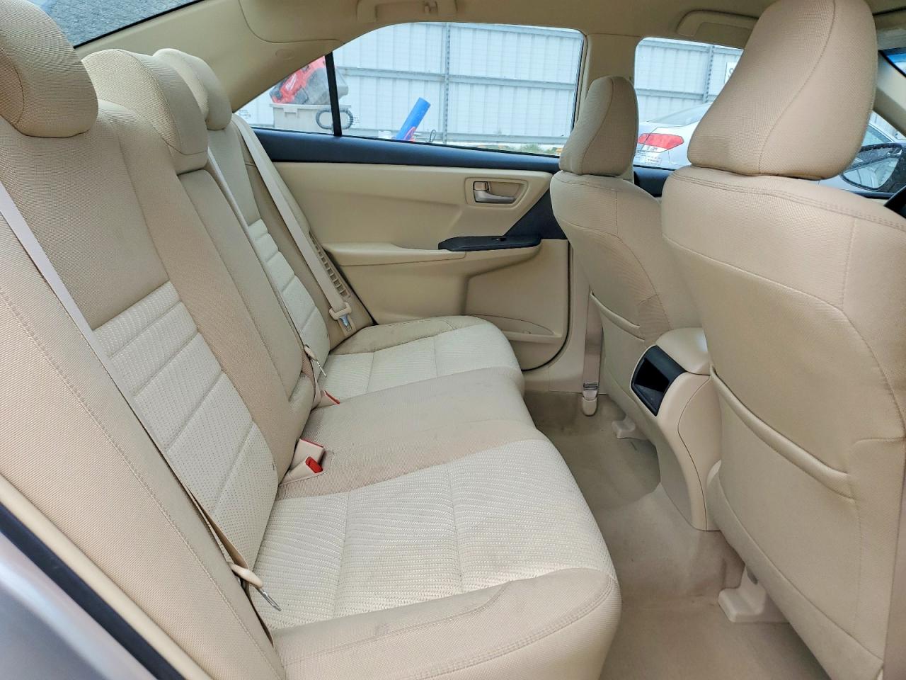 2015 Toyota Camry Hybrid Le Beige vin: 4T1BD1FK1FU171395
