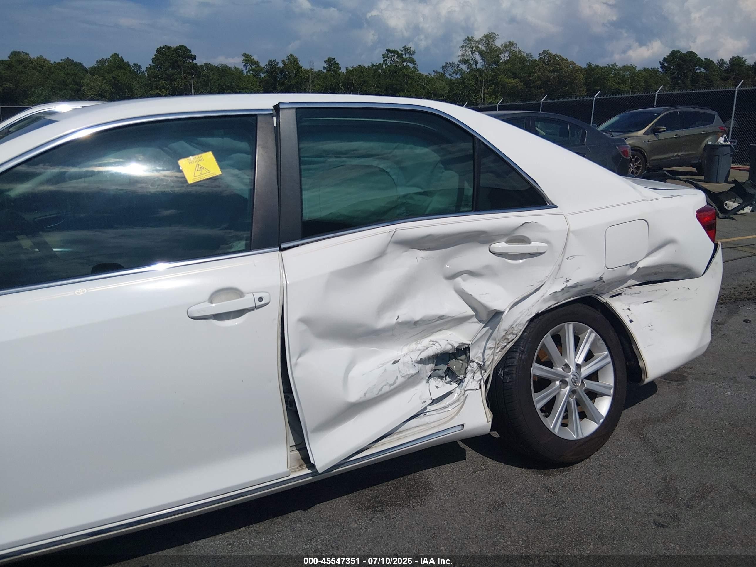 2013 Toyota Camry Hybrid Xle White vin: 4T1BD1FK2DU069682