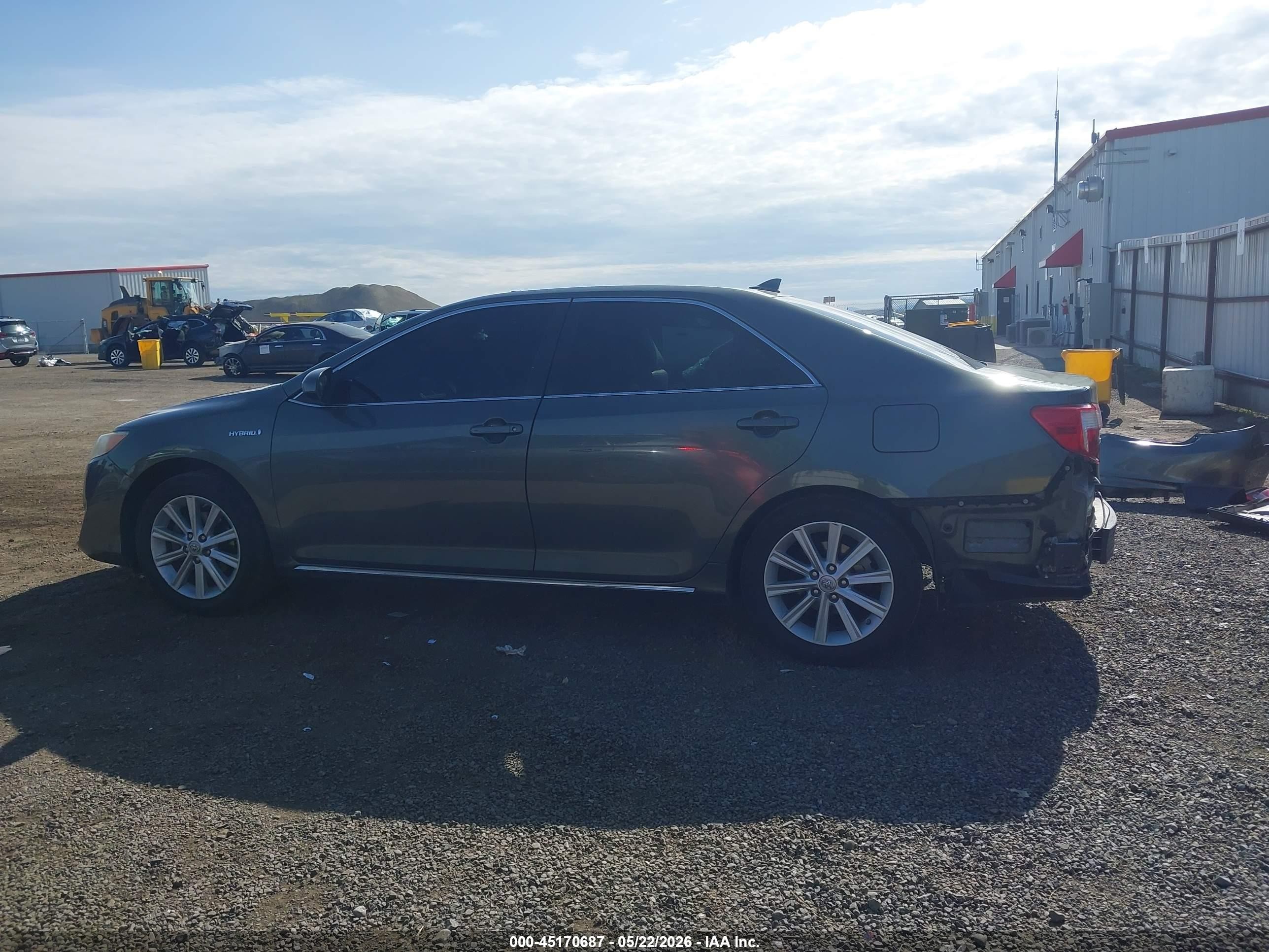 2013 Toyota Camry Hybrid Xle Зеленый vin: 4T1BD1FK2DU073280