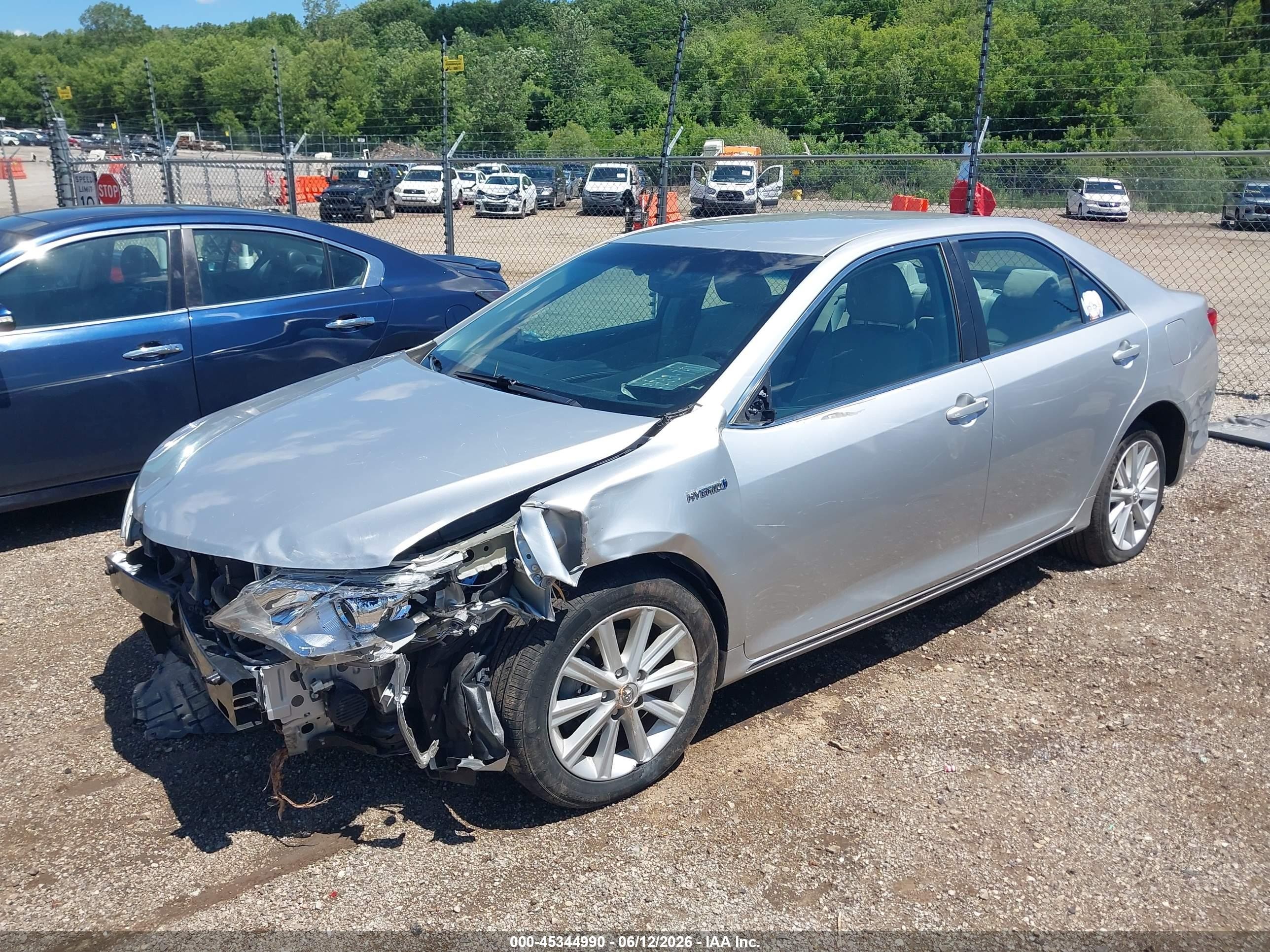 2013 Toyota Camry Hybrid Xle Silver vin: 4T1BD1FK2DU077183