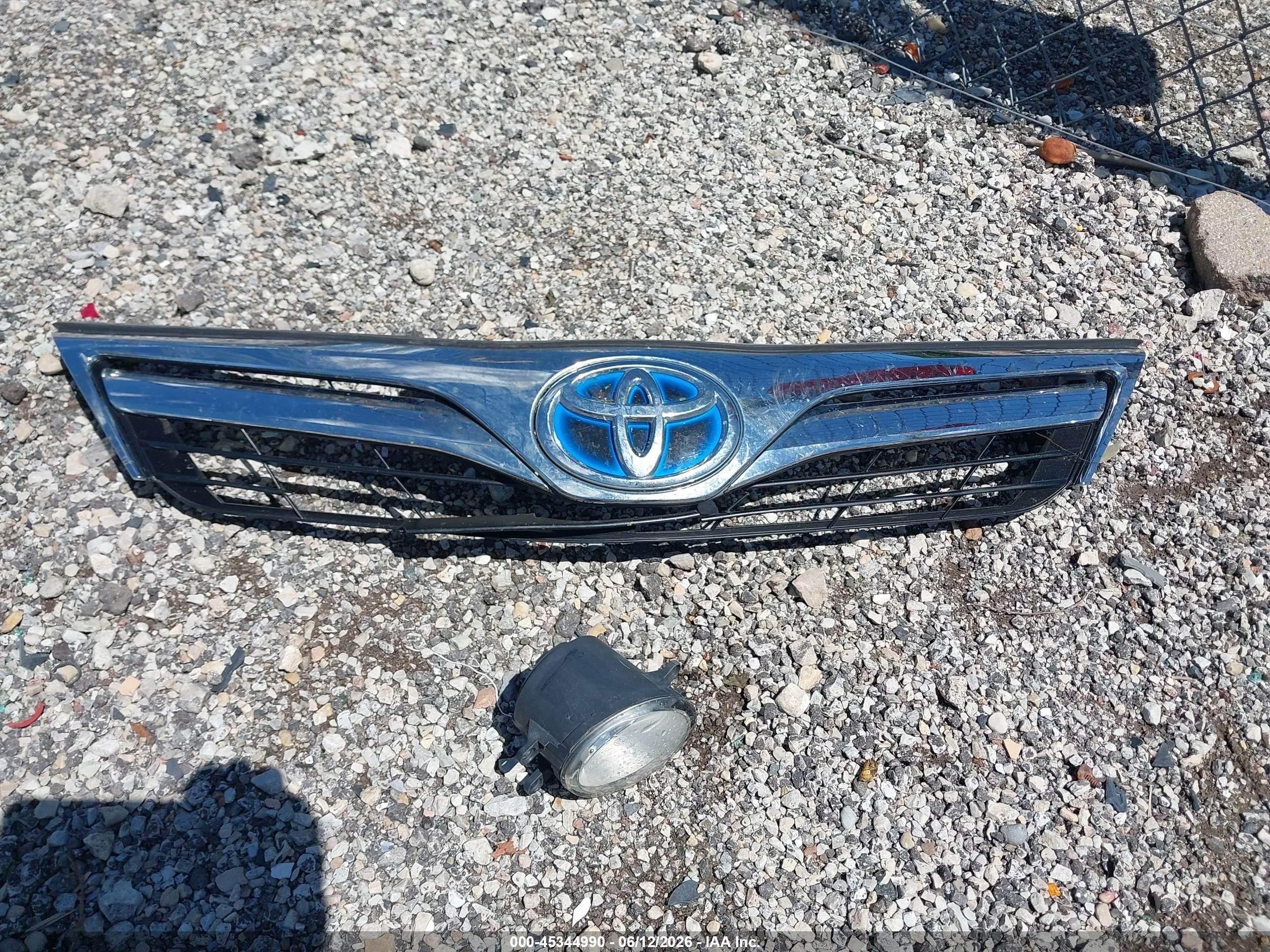 2013 Toyota Camry Hybrid Xle Silver vin: 4T1BD1FK2DU077183