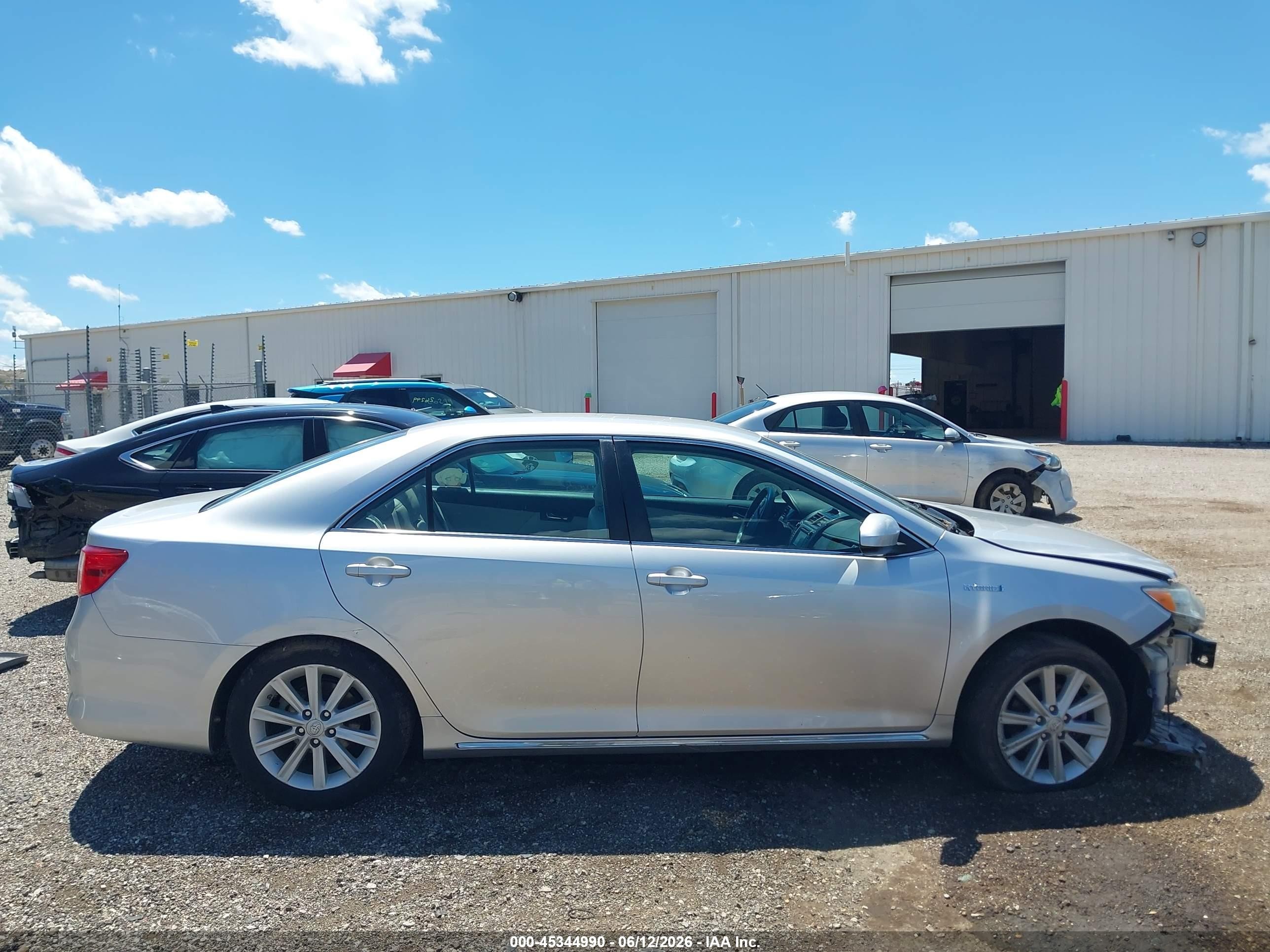 2013 Toyota Camry Hybrid Xle Silver vin: 4T1BD1FK2DU077183