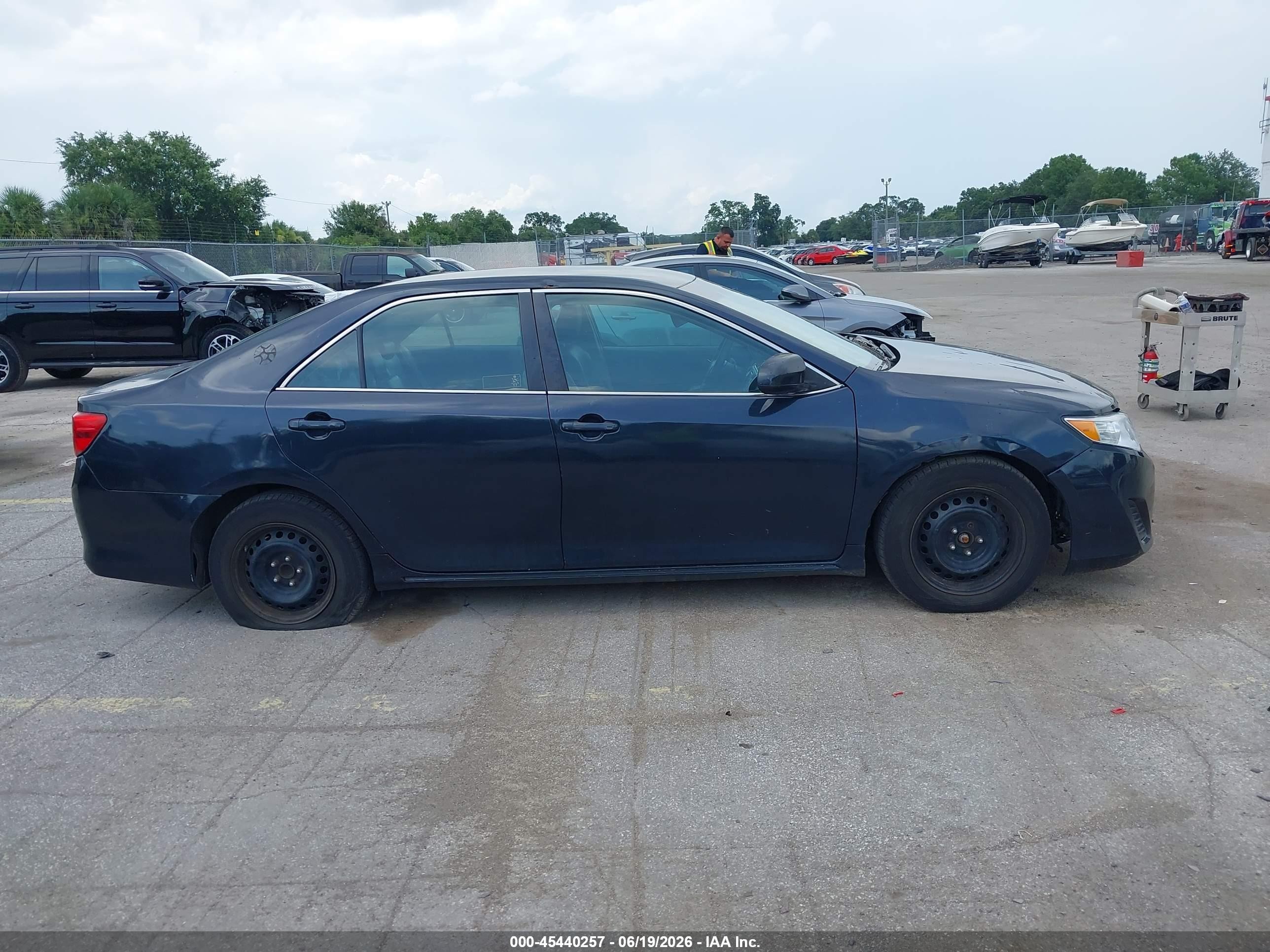 2014 Toyota Camry Hybrid Le Black vin: 4T1BD1FK2EU097516