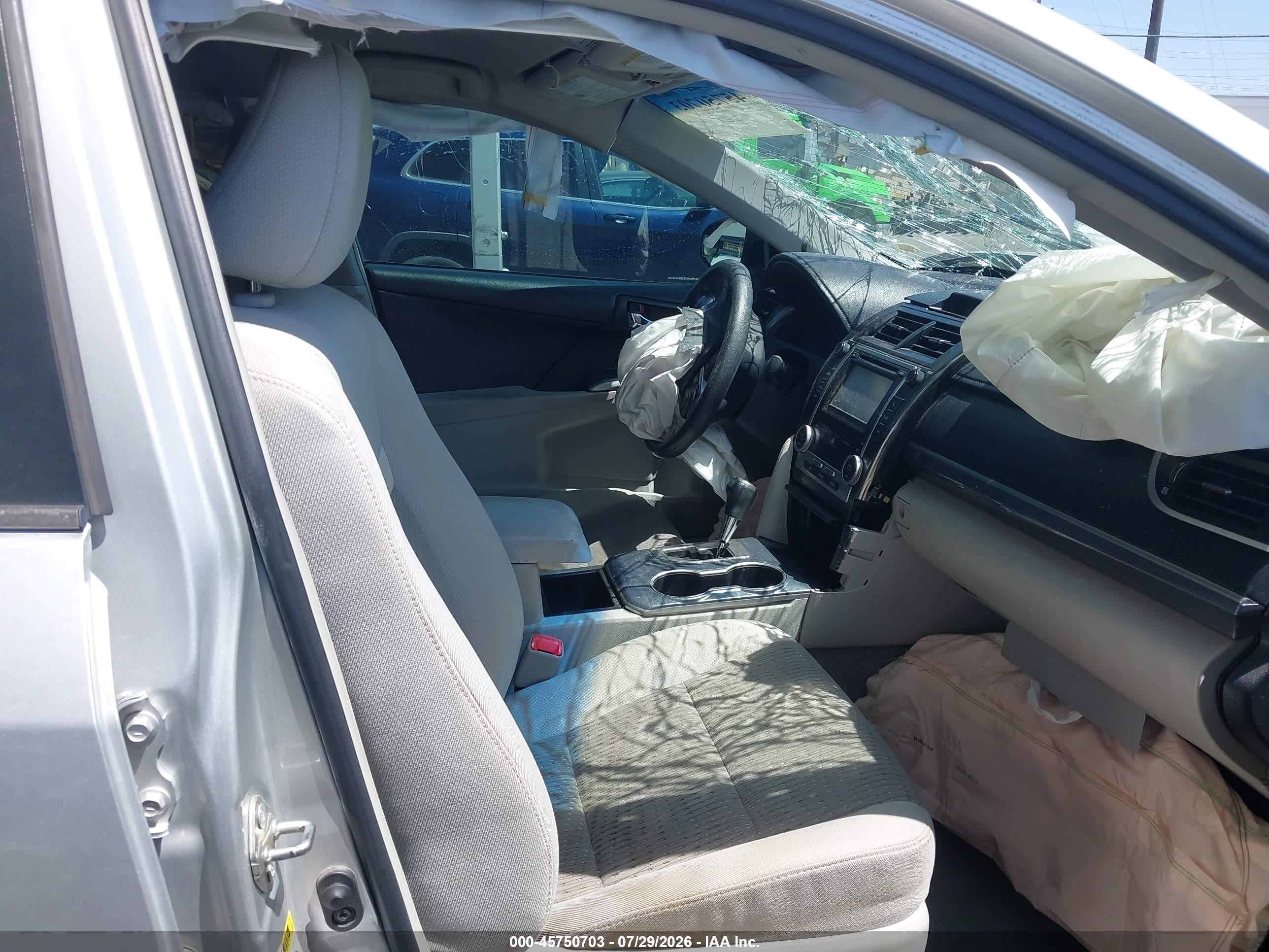 2014 Toyota Camry Hybrid Le Серебряный vin: 4T1BD1FK2EU098729