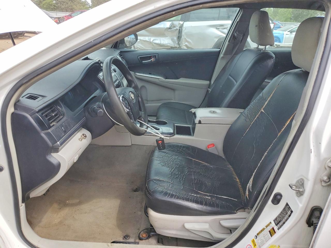 2014 Toyota Camry Hybrid Le Белый vin: 4T1BD1FK2EU110930