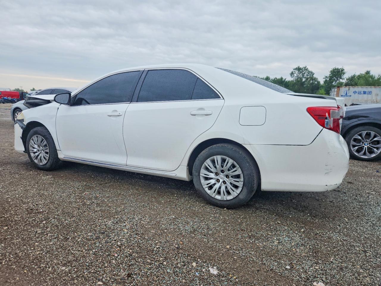 2014 Toyota Camry Hybrid Le White vin: 4T1BD1FK2EU110975