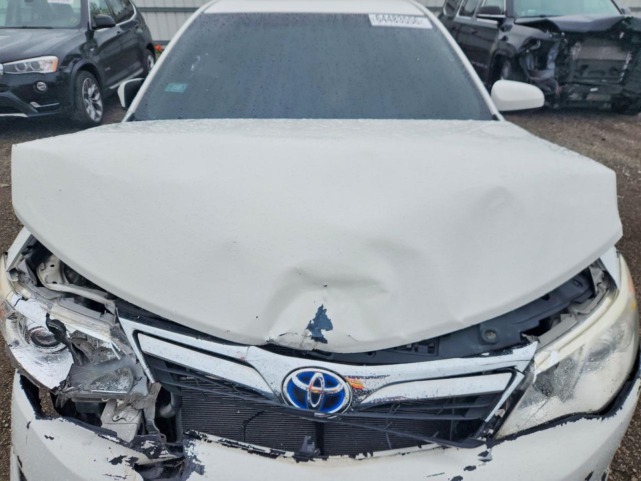2014 Toyota Camry Hybrid Le White vin: 4T1BD1FK2EU110975