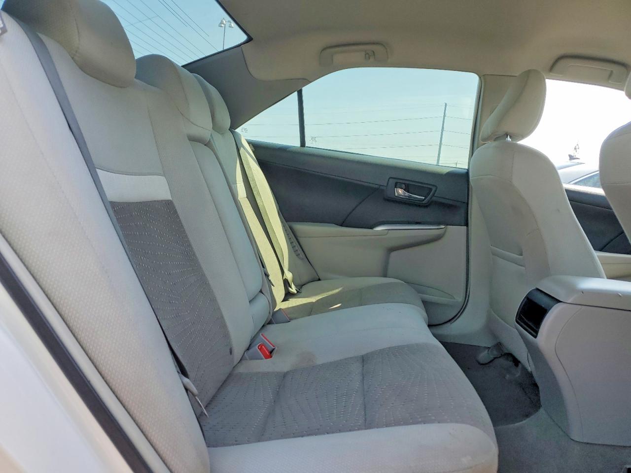 2014 Toyota Camry Hybrid Le Белый vin: 4T1BD1FK2EU114024