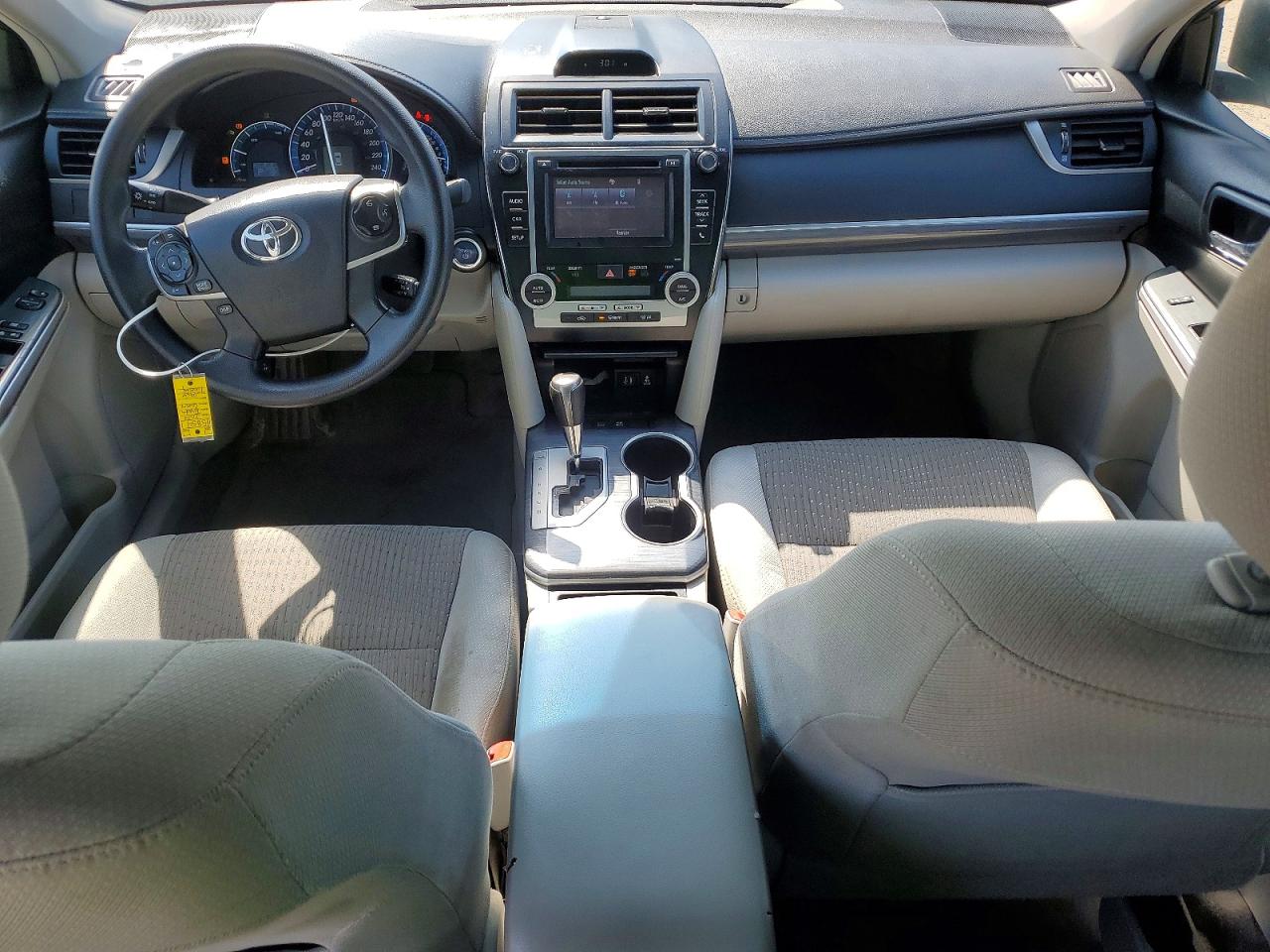 2014 Toyota Camry Hybrid Le Белый vin: 4T1BD1FK2EU114024