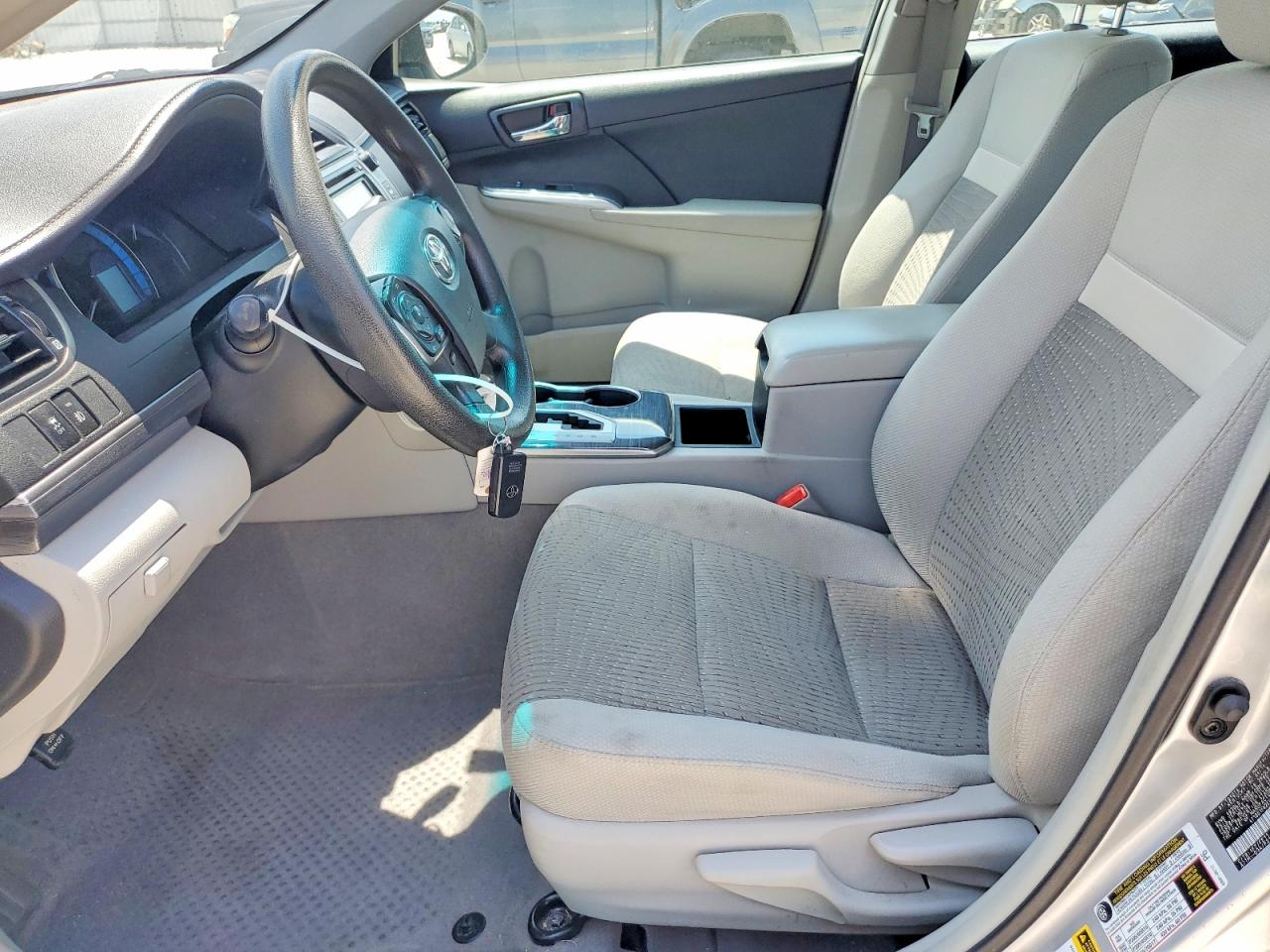 2014 Toyota Camry Hybrid Le Silver vin: 4T1BD1FK2EU130434