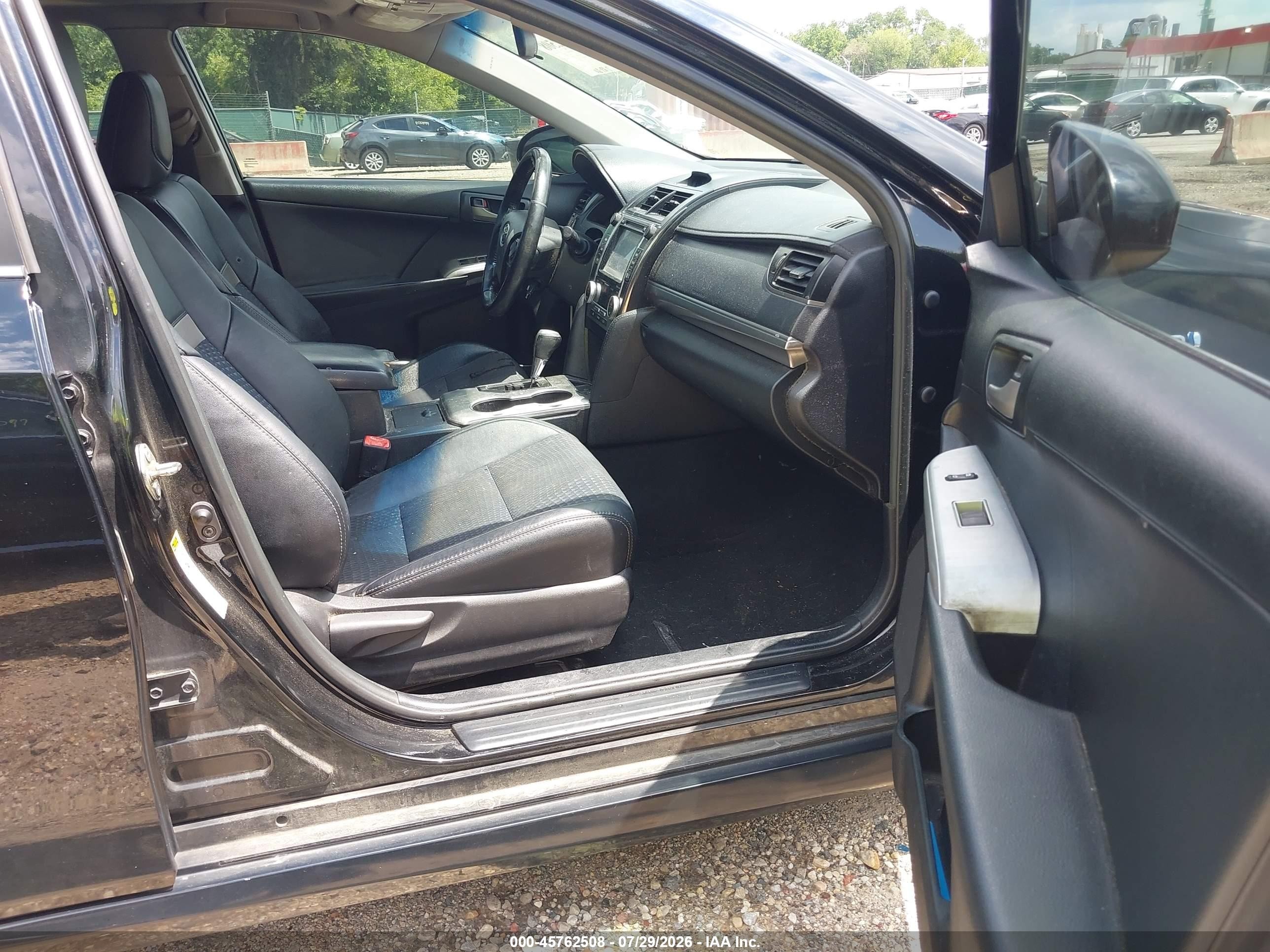 2014 Toyota Camry Hybrid Se Limited Edition Dark Blue vin: 4T1BD1FK2EU132491
