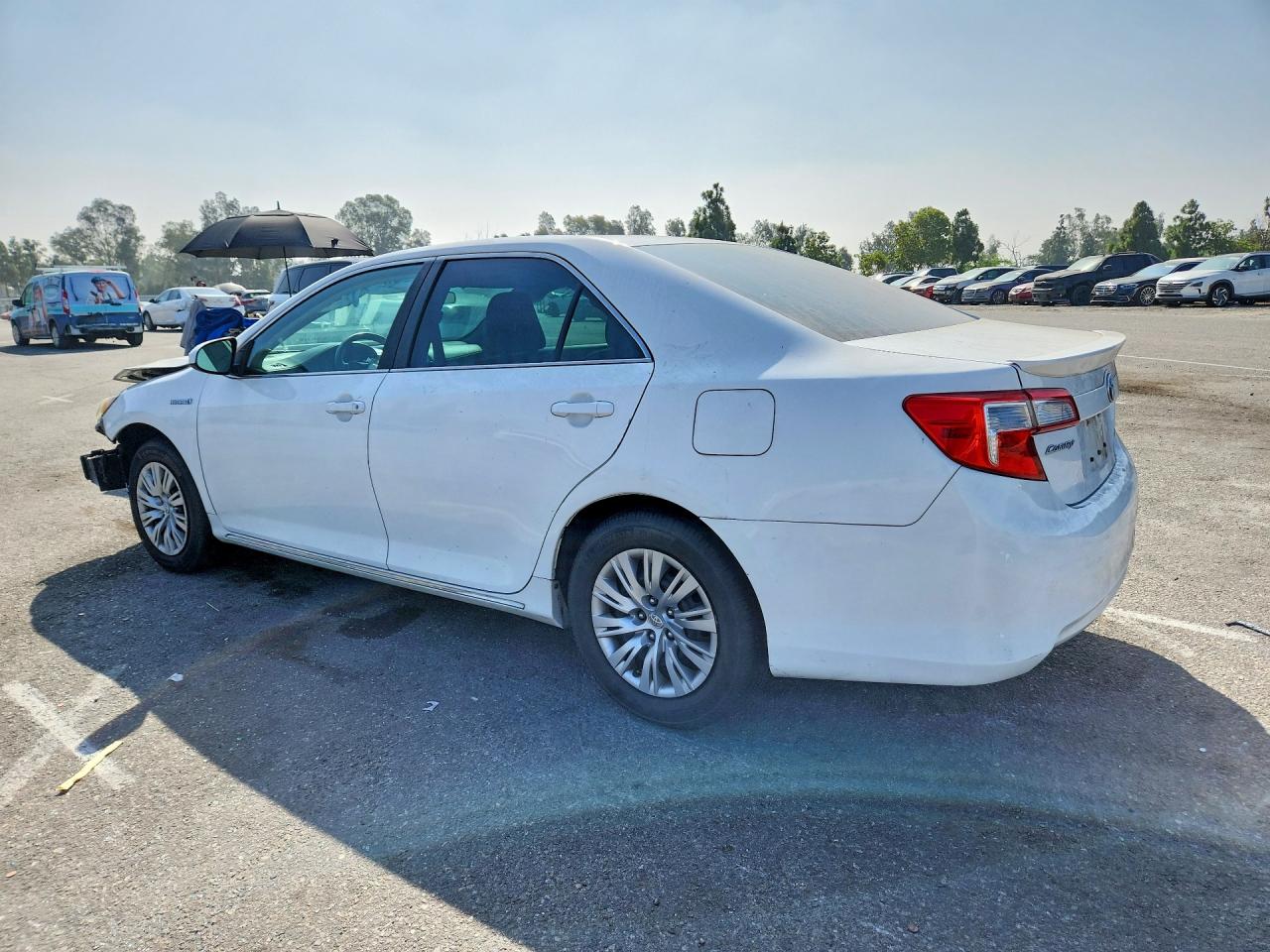 2014 Toyota Camry Hybrid Le White vin: 4T1BD1FK2EU138503